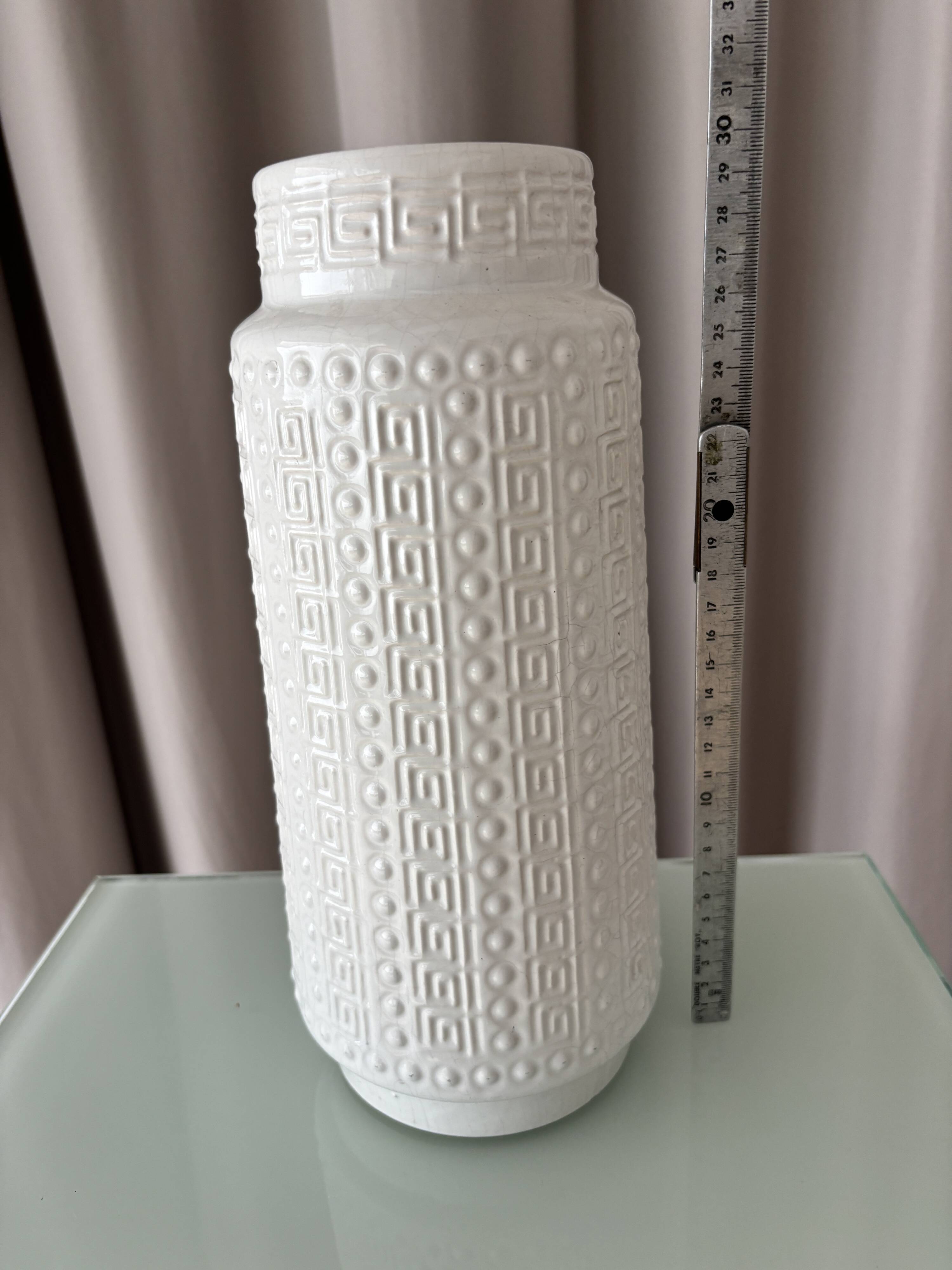 Vintage Fat Lava large vase in white ceramic – Alfred Klein Keramik