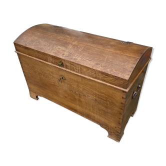 Oak chest