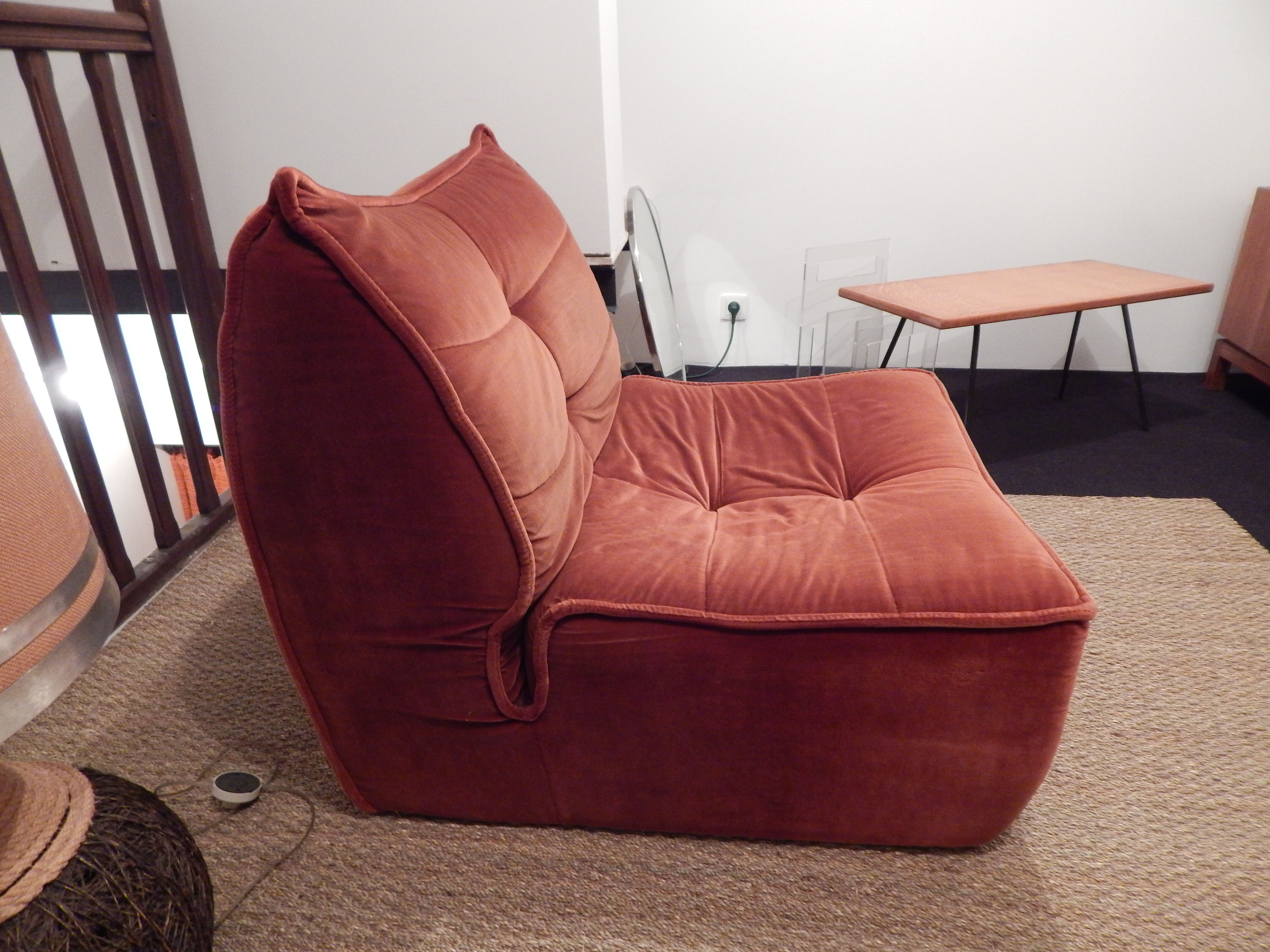 Vintage heater design 70