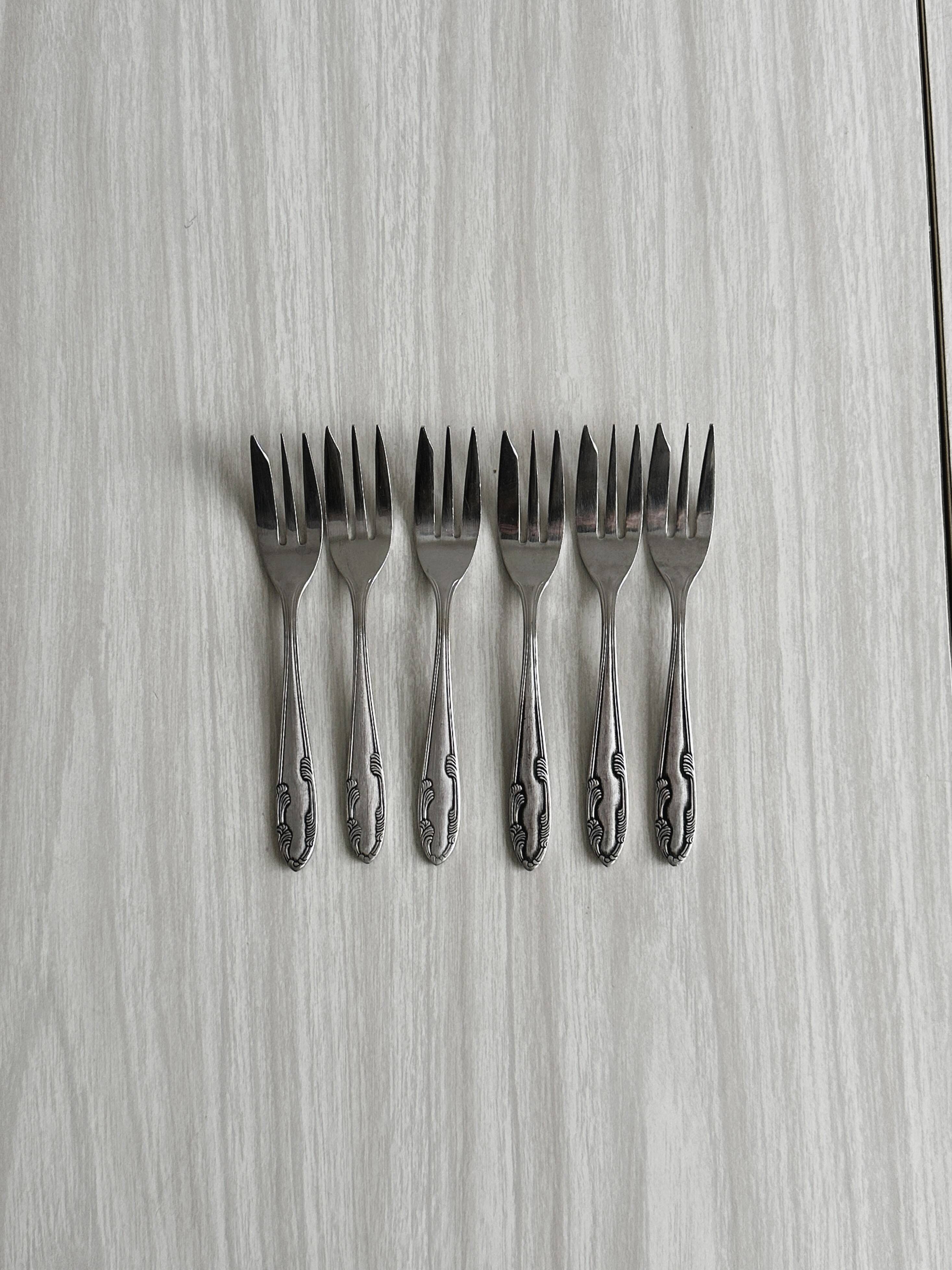 6 small silver plated metal dessert forks