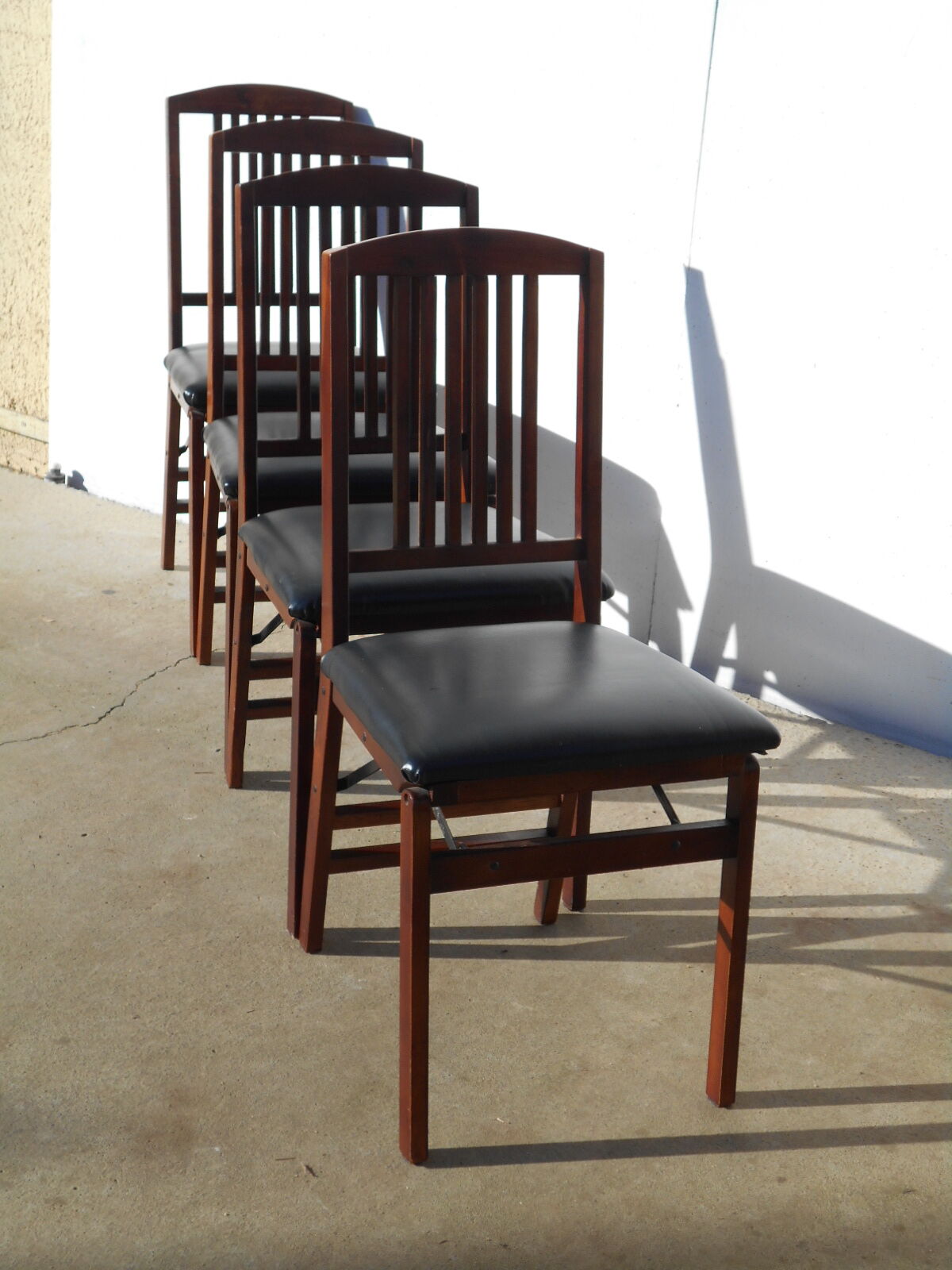 Folding chair in wood and leather, set of 4