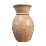 Vase en pierre polie