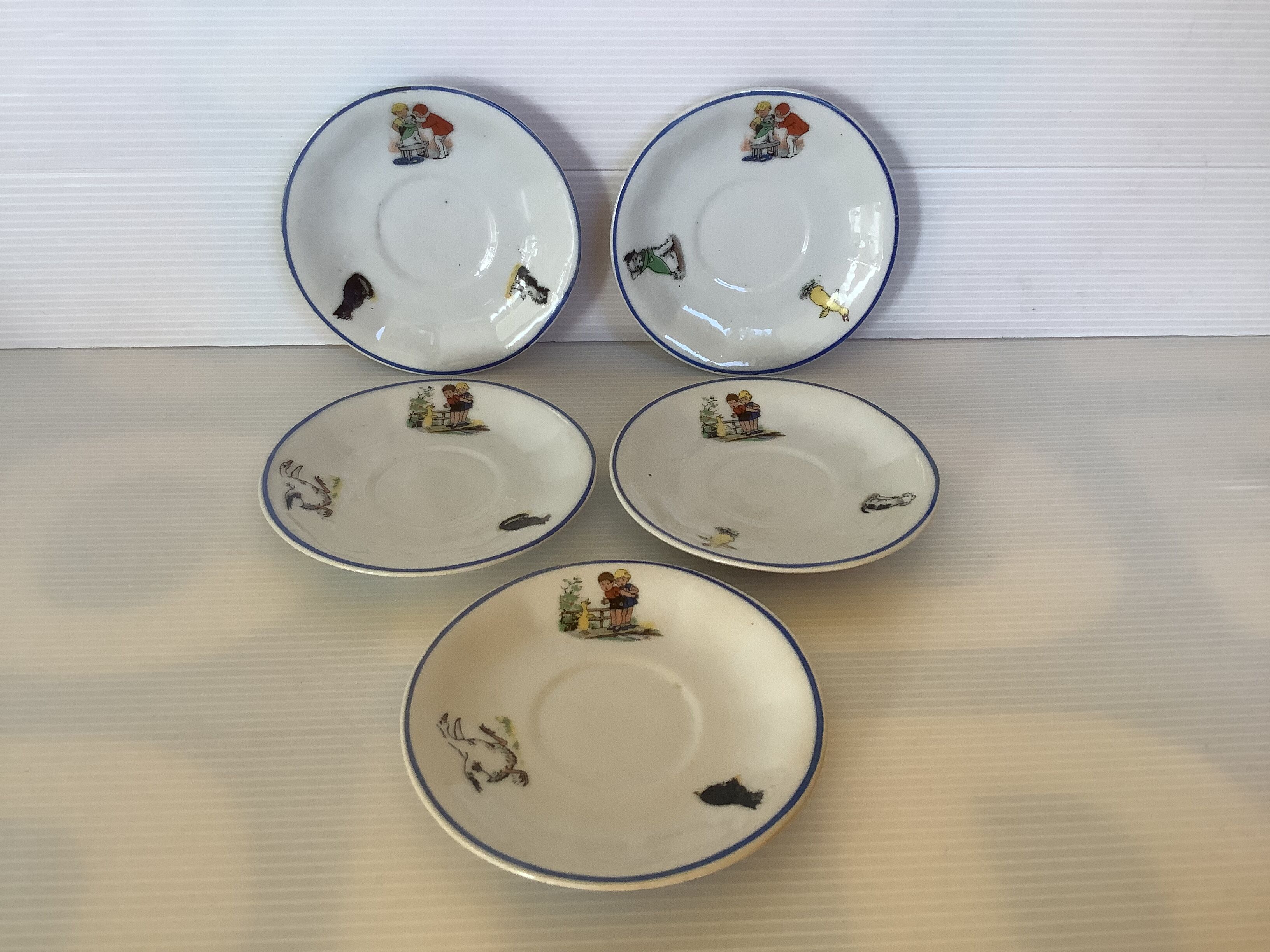 5 old Germaine Bouret style dinette cups