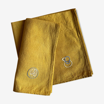 Lot de 2 serviettes brodées, Madeleines pour le goûter