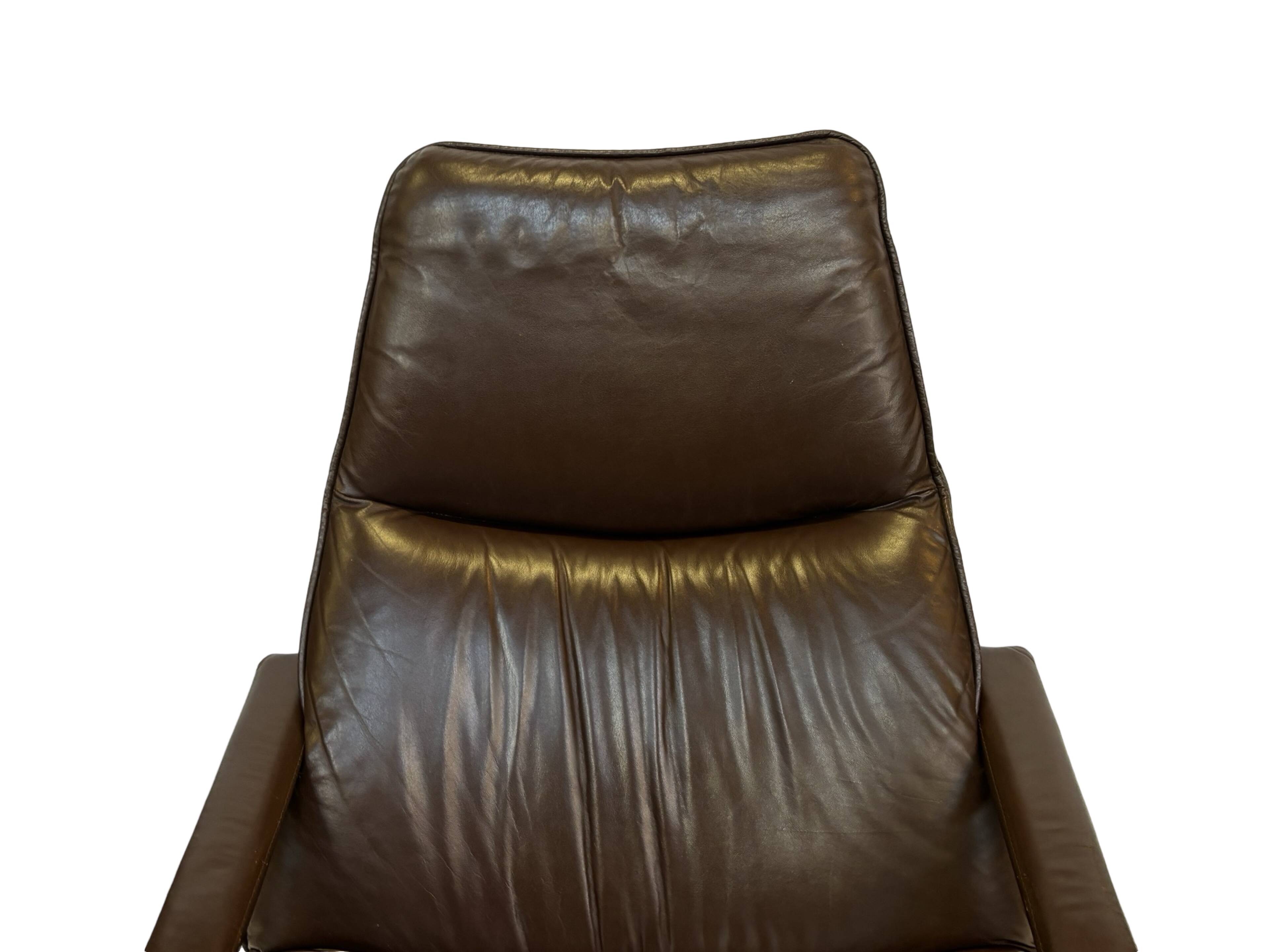 Vintage Artifort lounge chair Geoffrey Harcourt Design Easy Chair