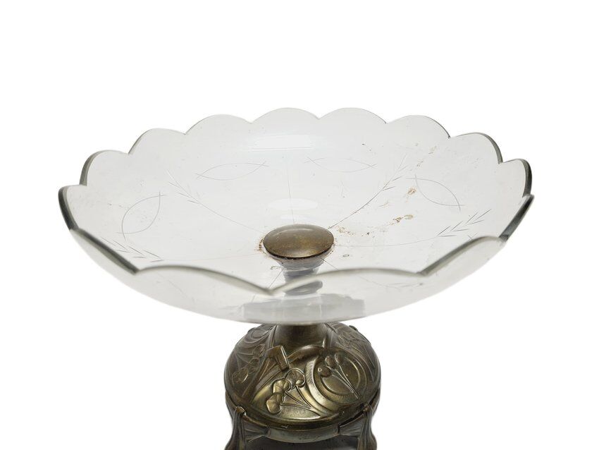 Art Nouveau bowl on stand, Germany, 1900s