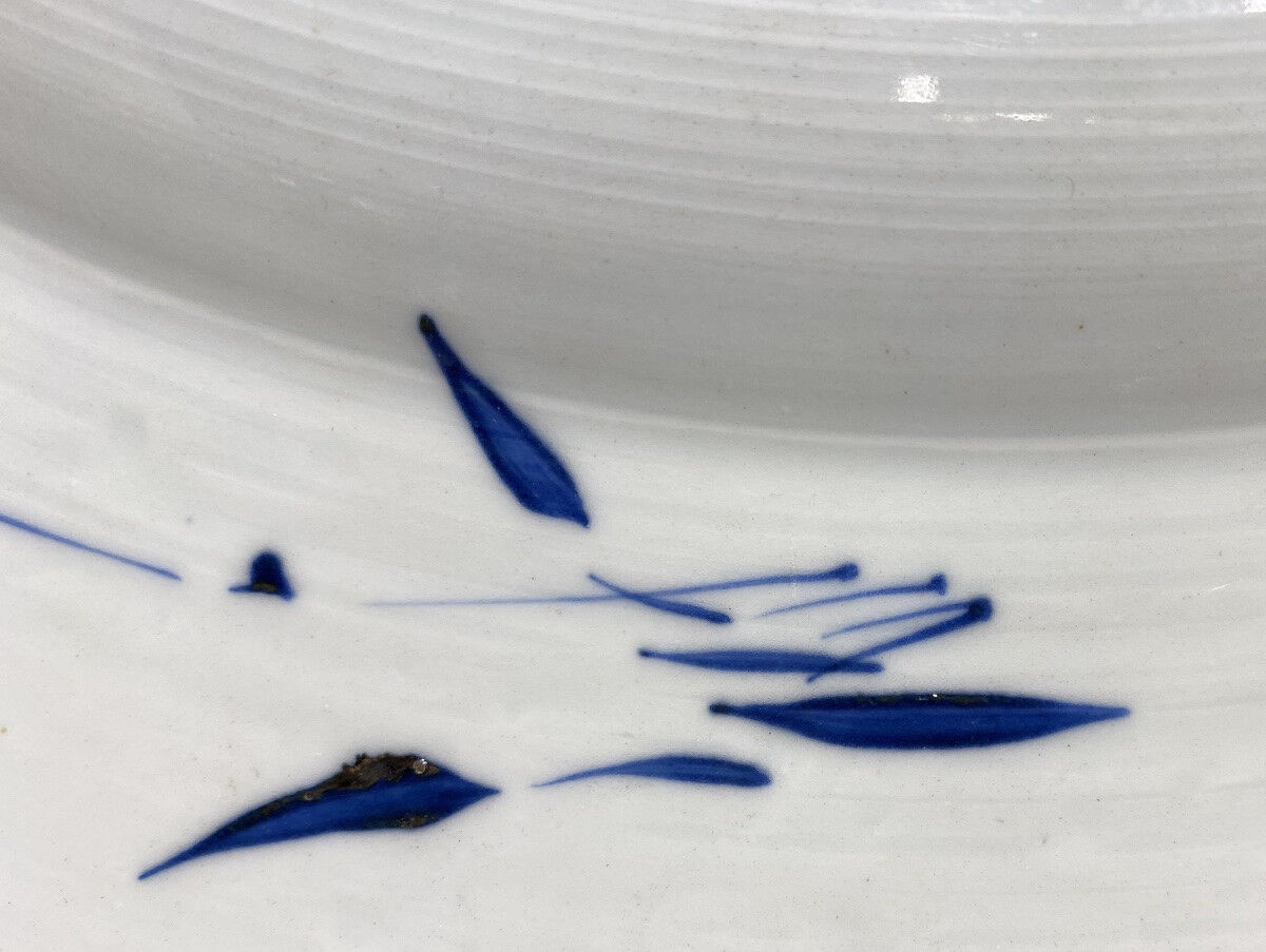 Large porcelain dish Compagnie des Indes XVIII century