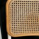 Chaise Cesca modèle b32 en blanc et bois par Marcel Breuer
