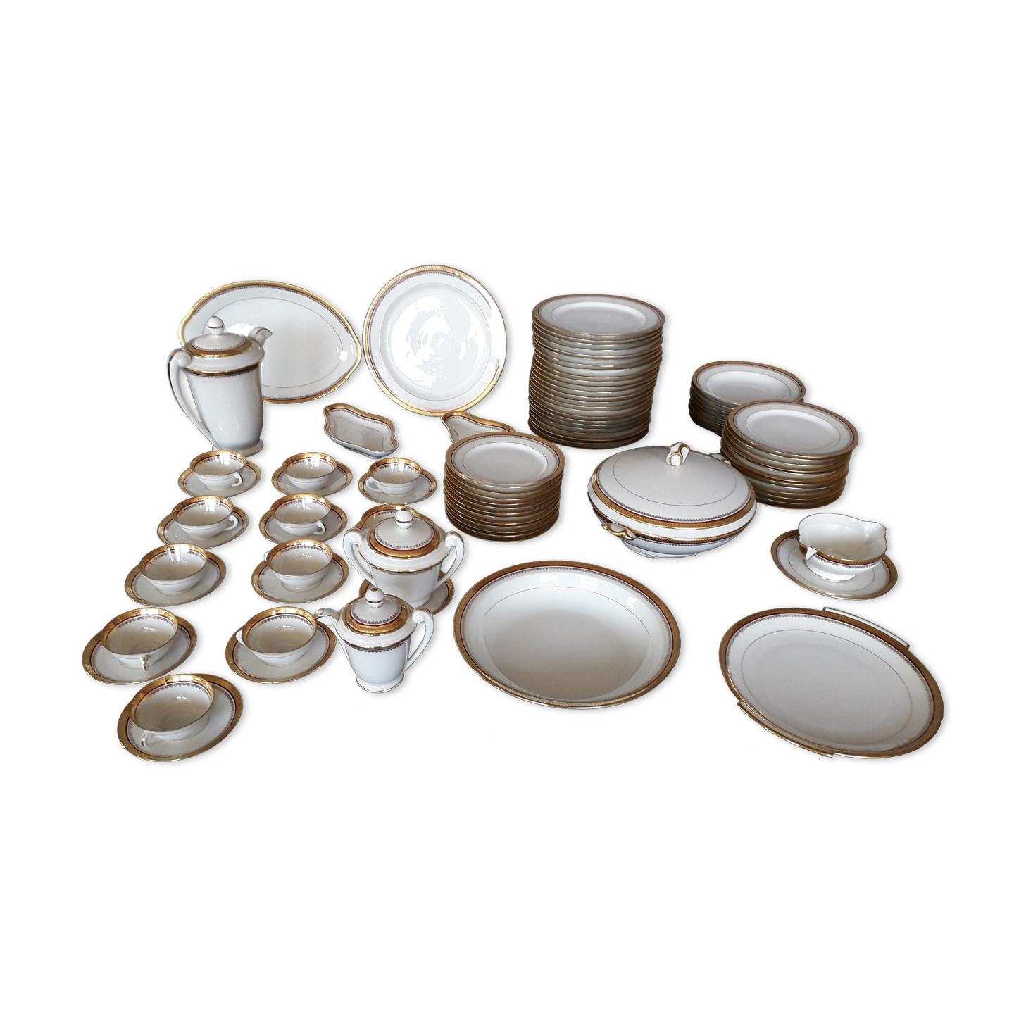 Limoges table service of 77 pieces of RS brand of the twentieth century