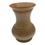 Vase en grès estampé beige signé