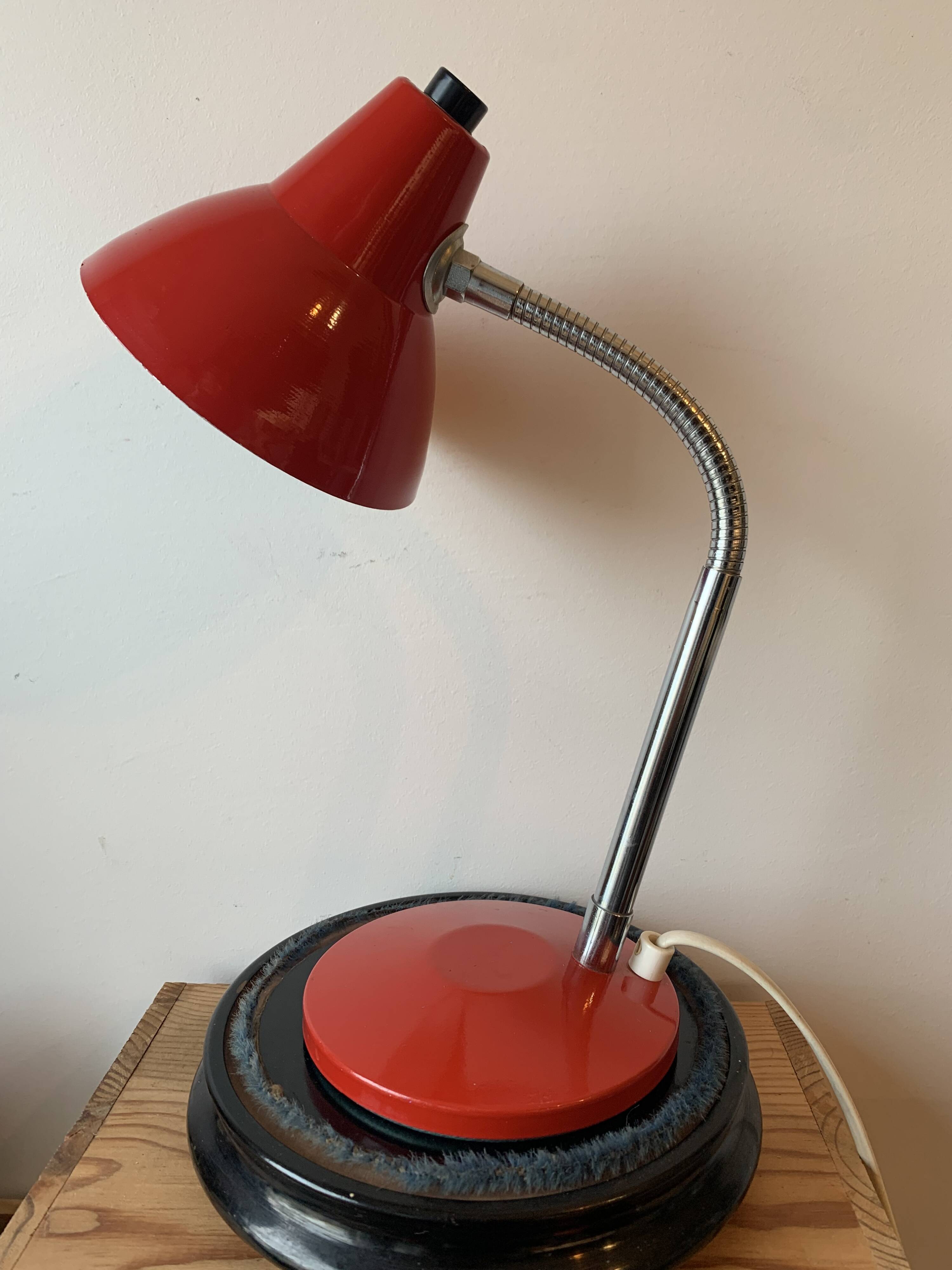 Vintage Red Metal Retro Lamp
