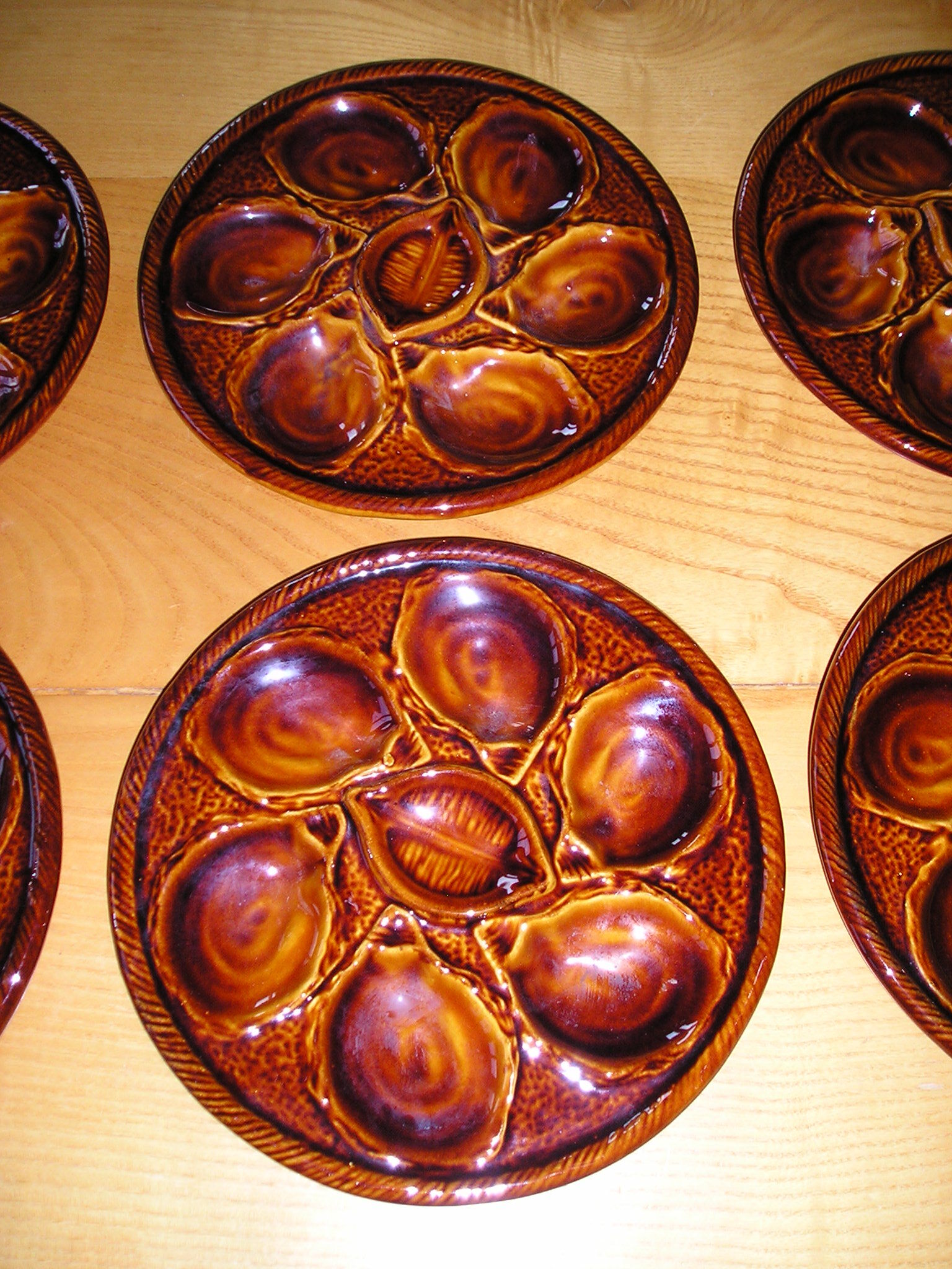 Set of 6 St Clément earthenware oyster plates