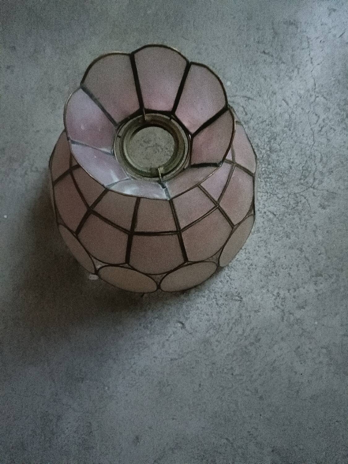 Pink mother-of-pearl lampshade