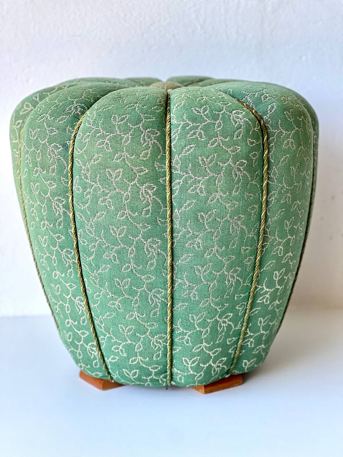 Tabouret de Jindrich Halabala, Cesky nabytek, 1950'