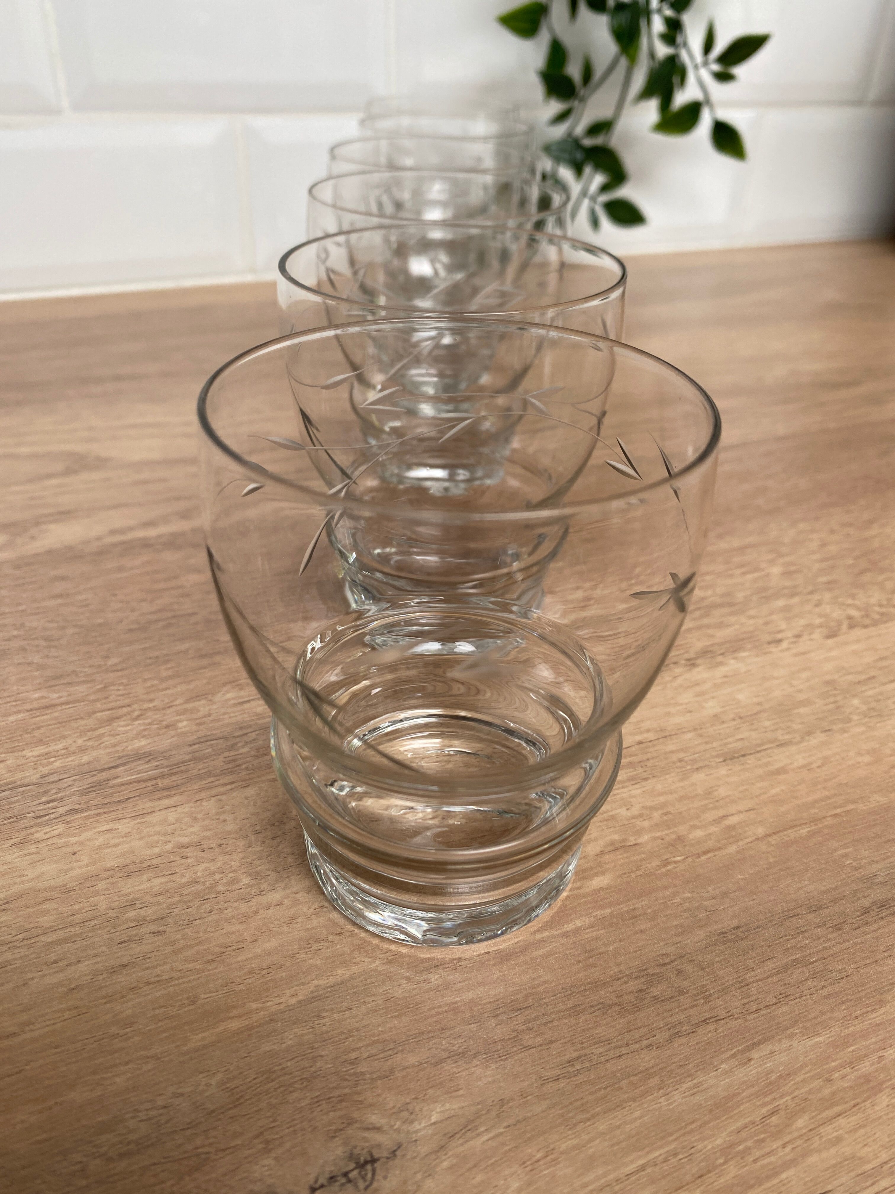 Set de 6 verres à eau en verre gravé