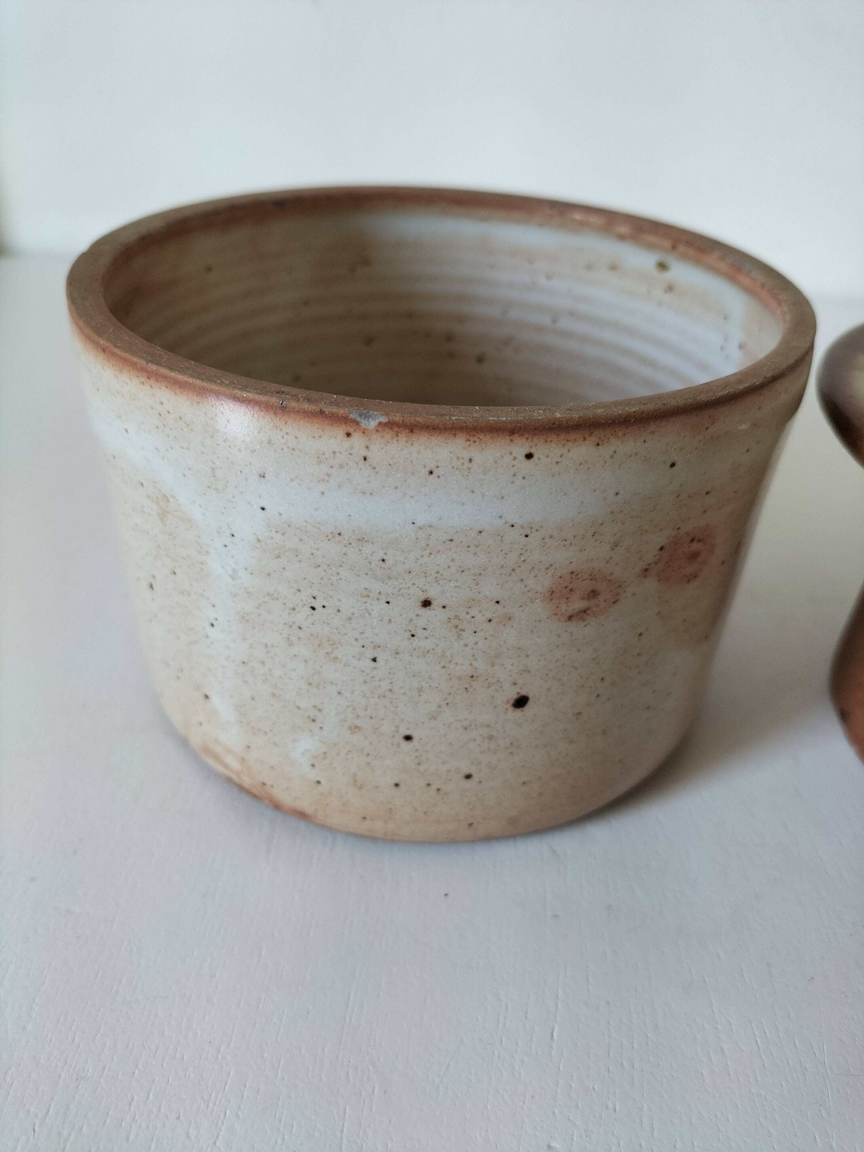 Beurrier à eau en grès artisanal