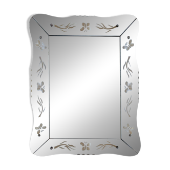 Beveled Venetian mirror - butterfly decor - Height: 61 cm