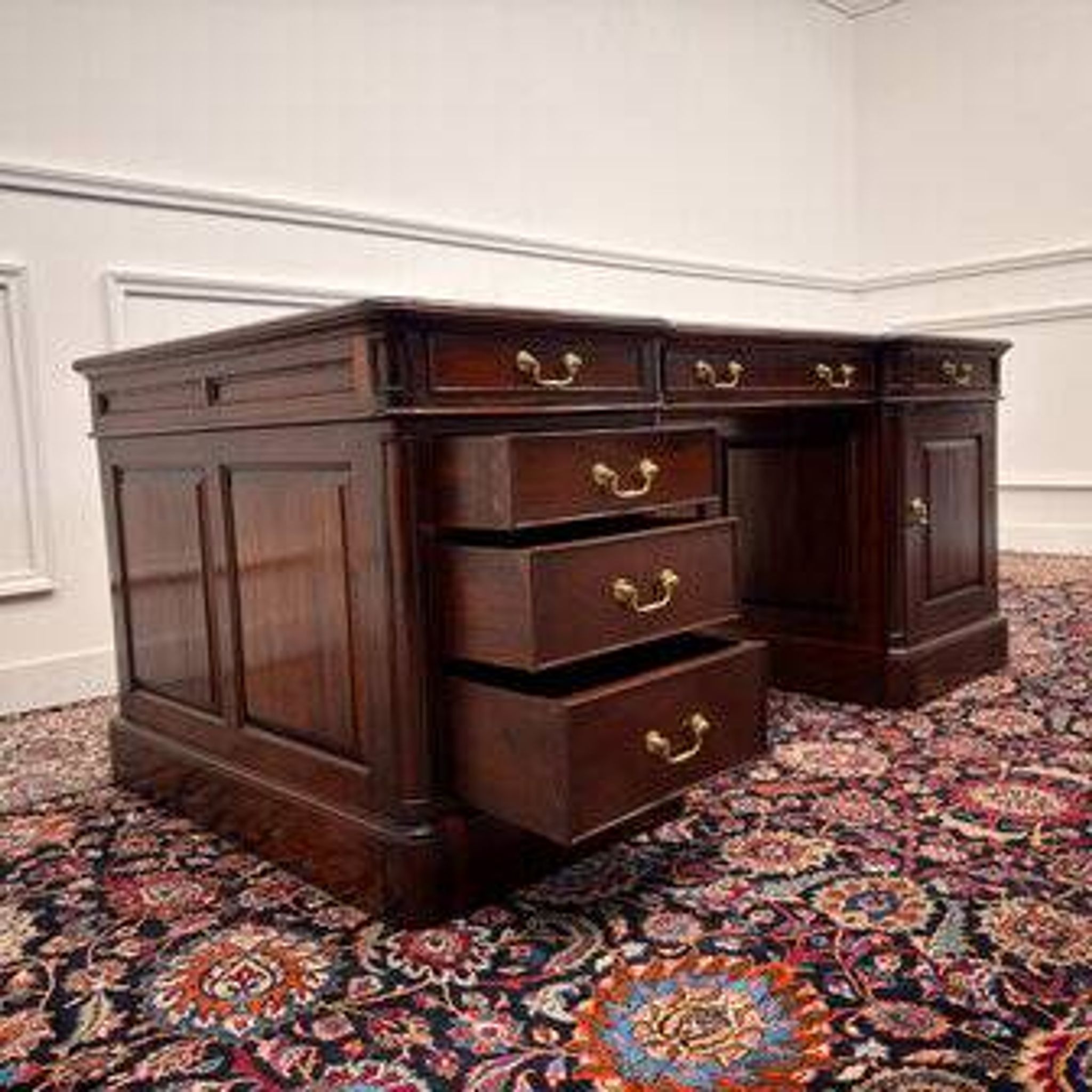 Bureau partenaire anglais classique en cuir vert