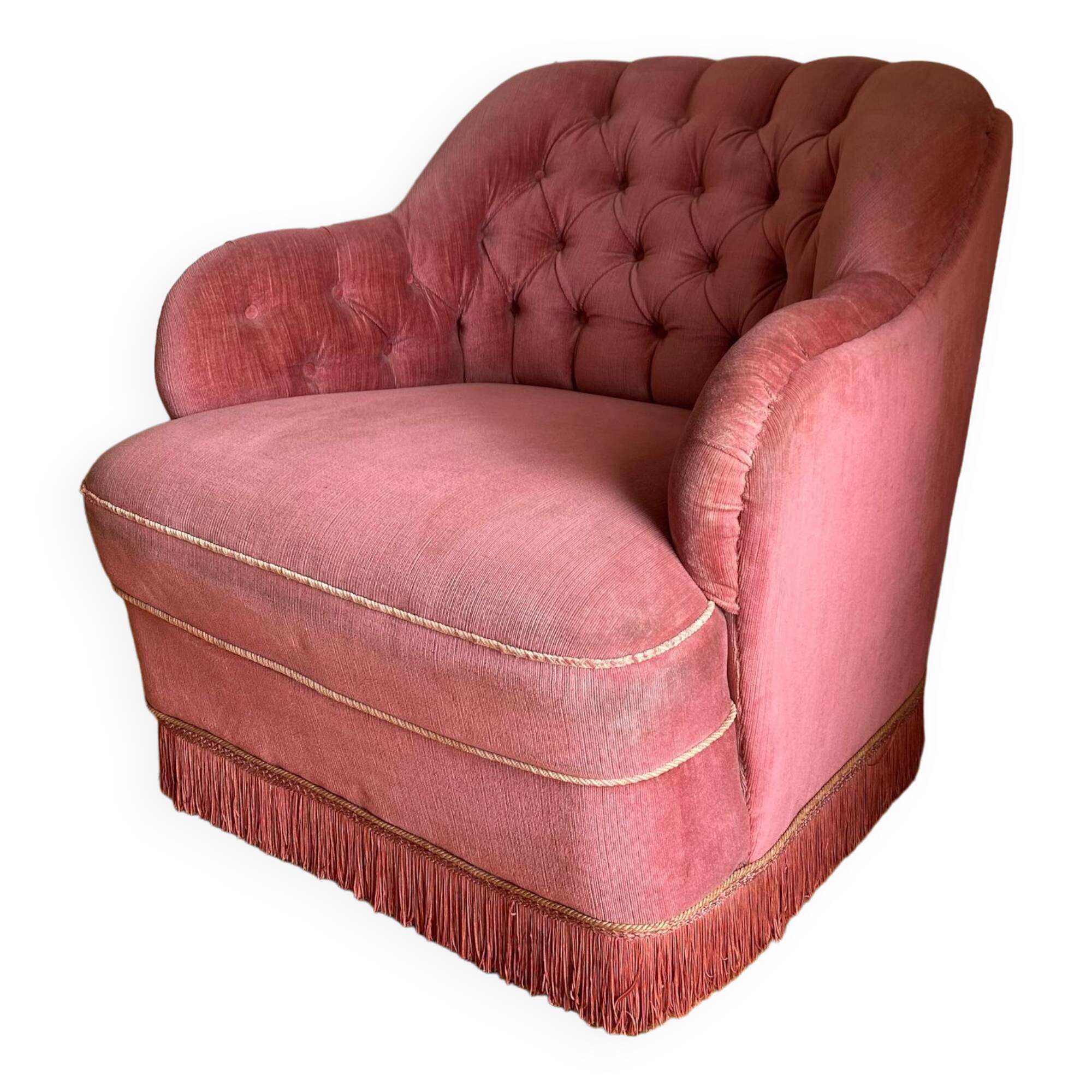 Upholstered toad armchair