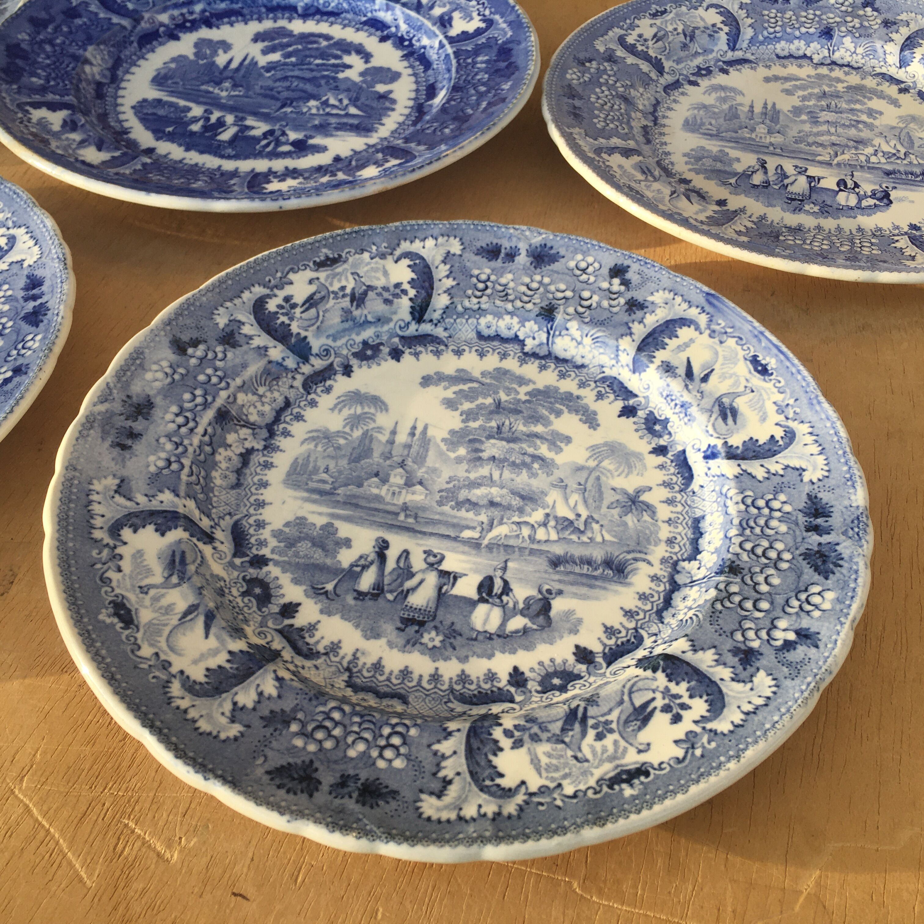 Service de table - « Turquerie » -  Johnston & Vieillard - céramique bordeaux
