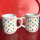 Lot de deux mug arcopal à pois vintage