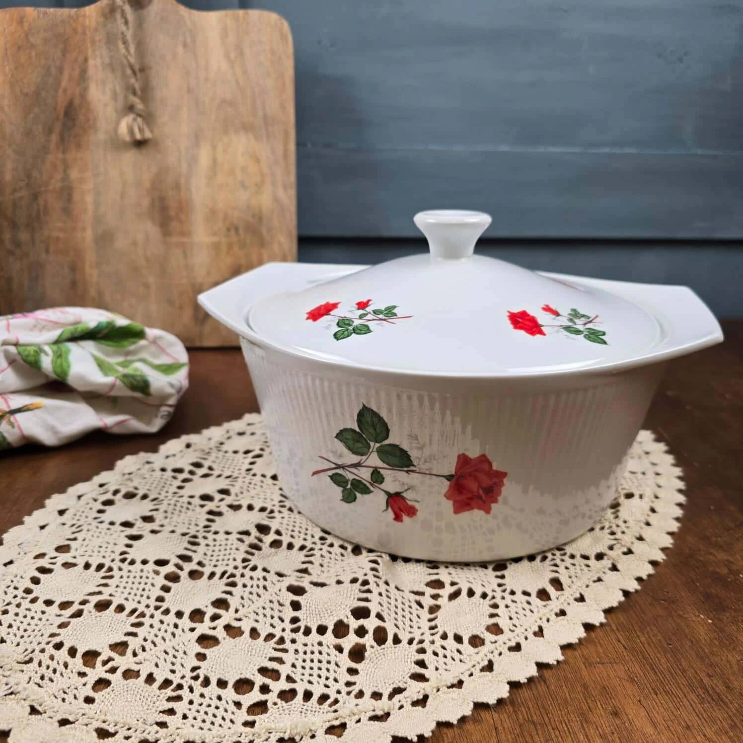 Vintage Digoin fireproof porcelain casserole – Red rose decoration