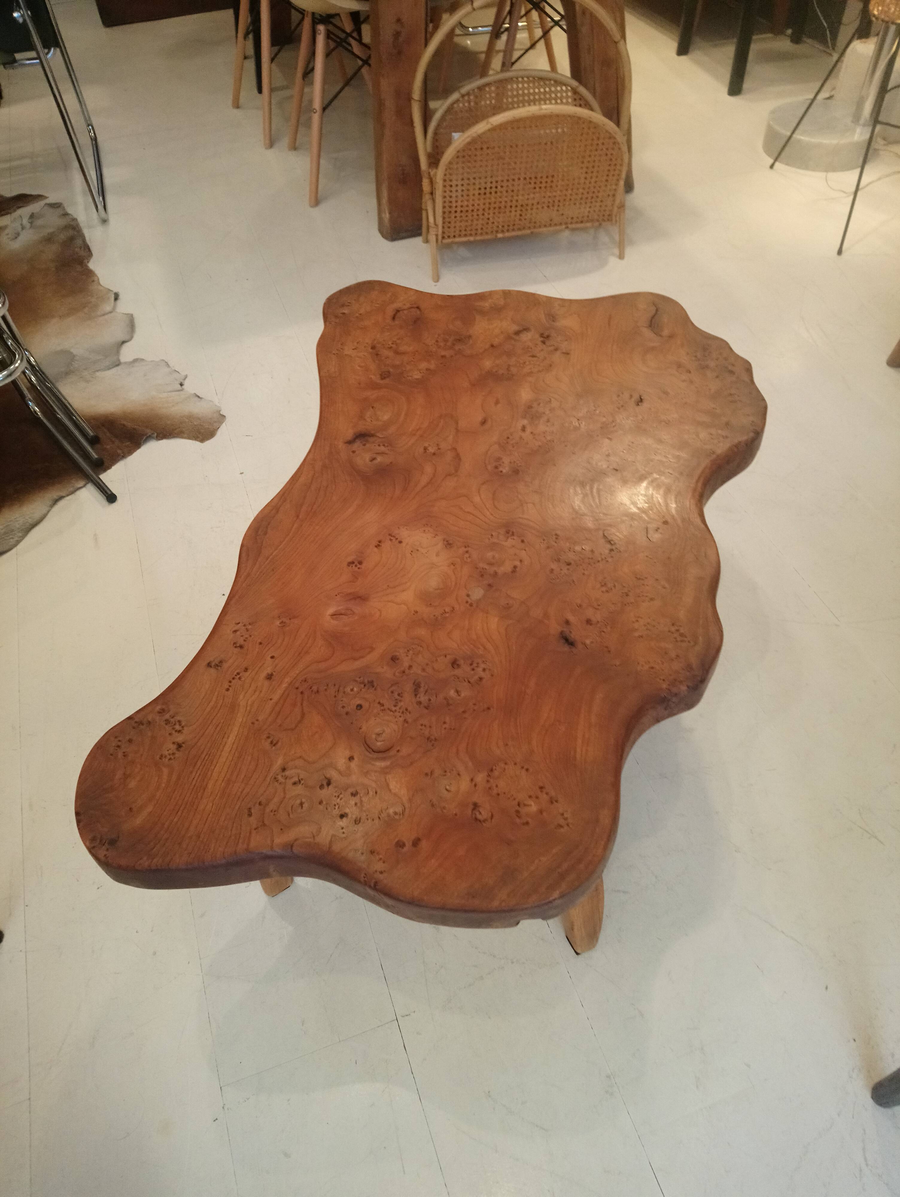 Coffee table in elm magnifier