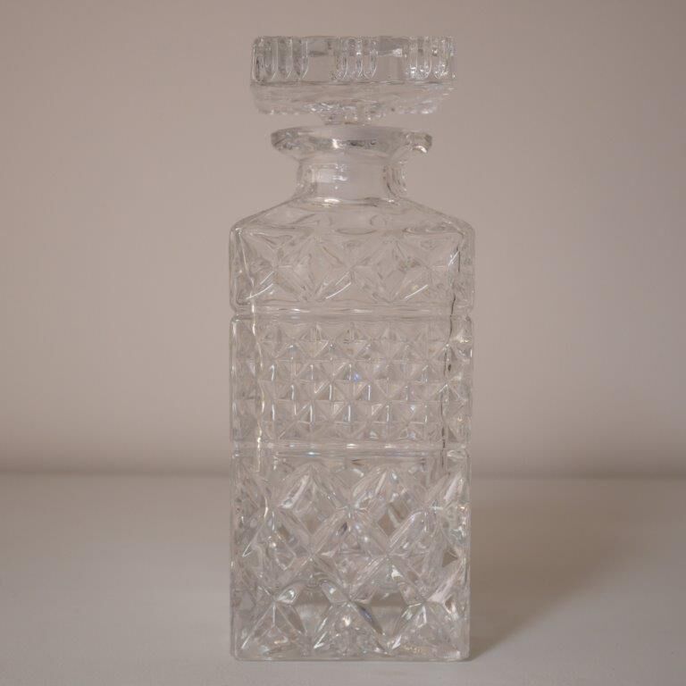 Glass whisky decanter