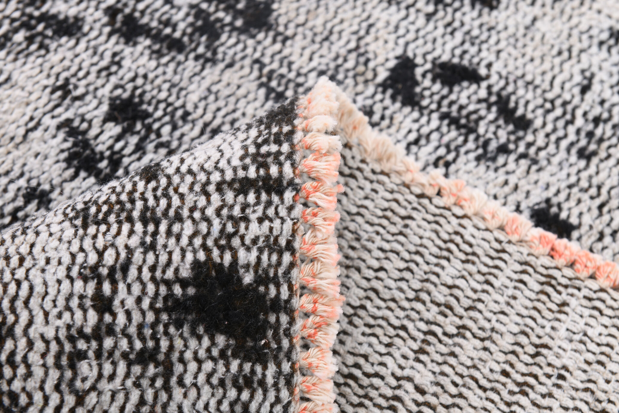 Distressed wool vintage tapis rugs 243x158cm