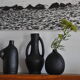 Trio de vases noirs vintage
