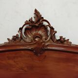 Headboard made of carved wood
