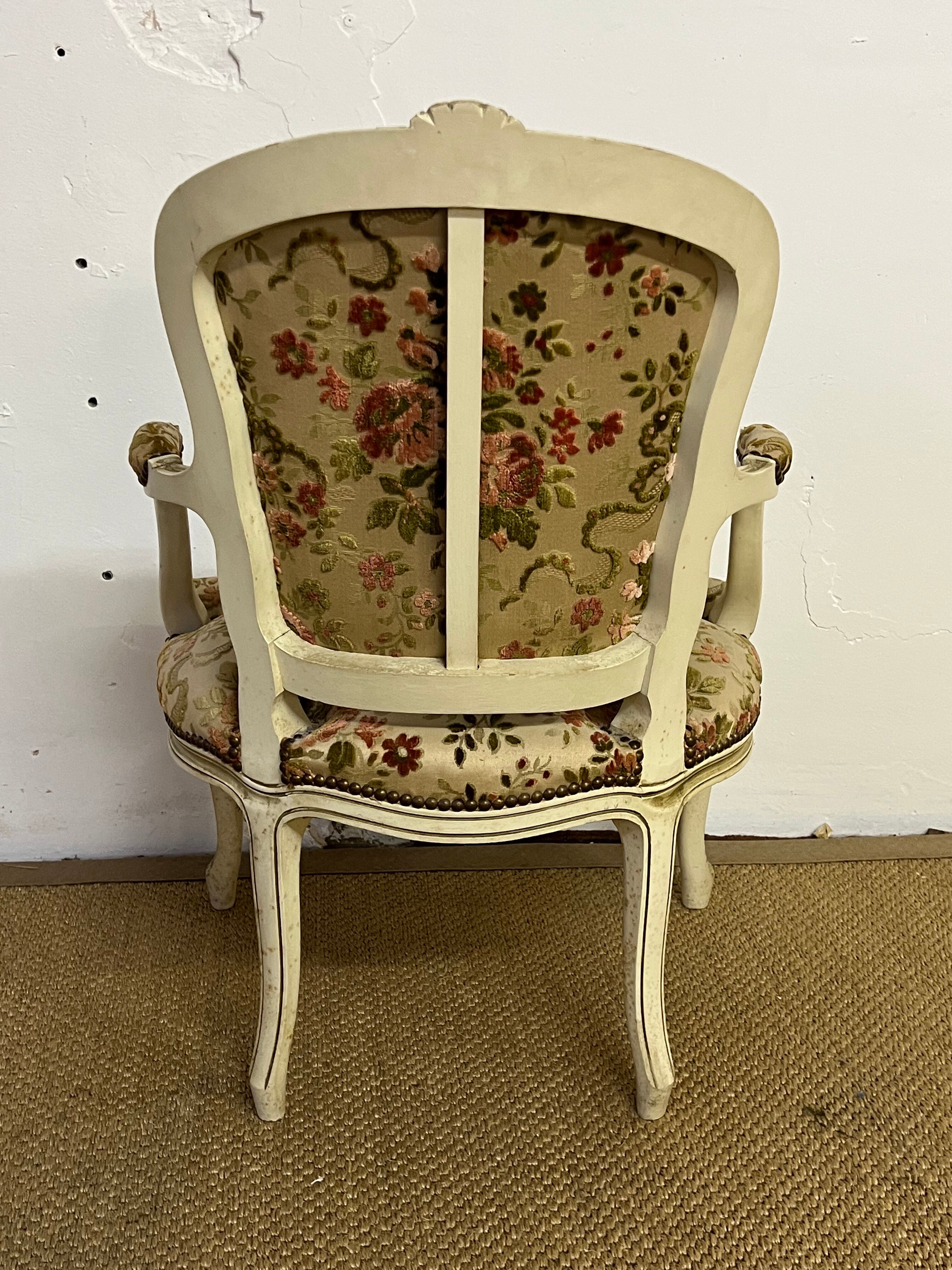 Cabriolet armchair