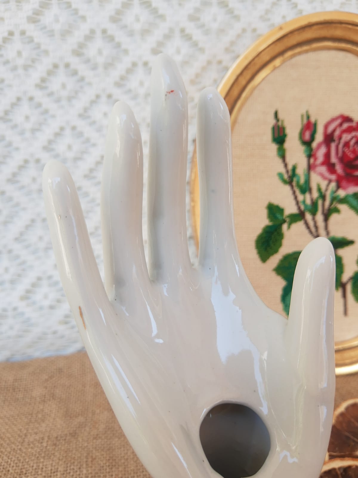 Hand baguier soliflore ceramic white vintage flowers