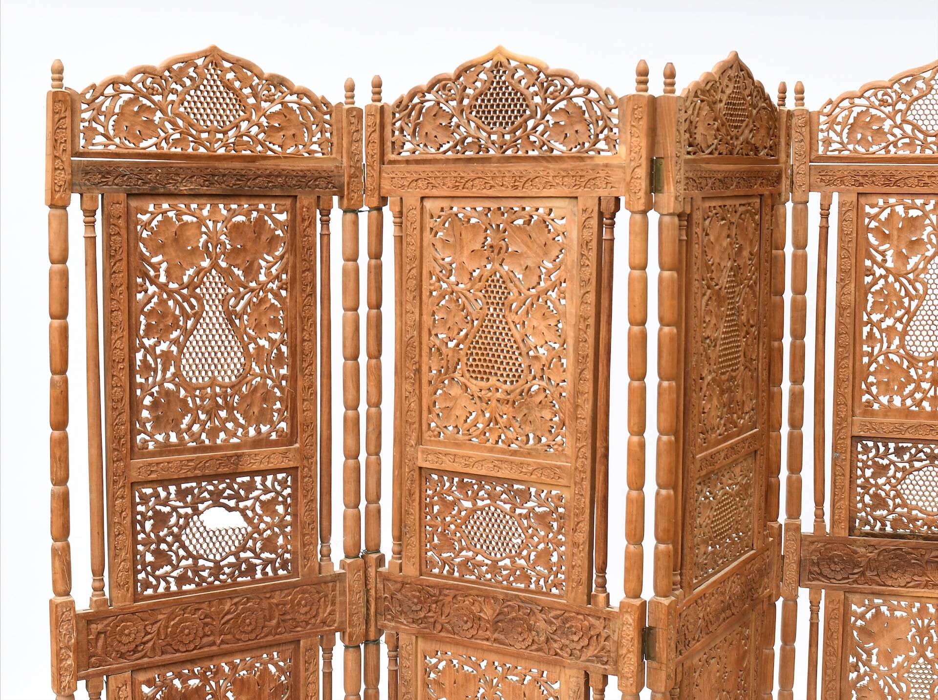 Indian four-leaf wooden screen