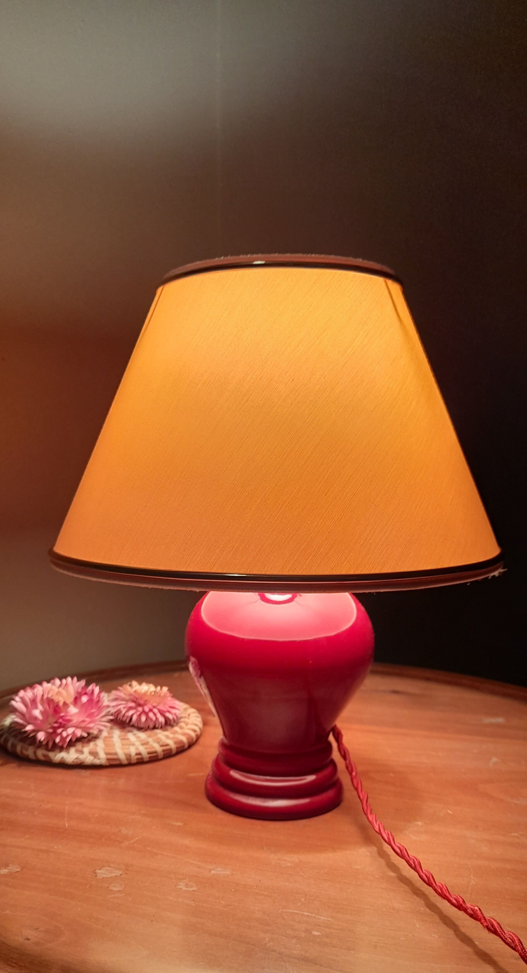 Ceramic table lamp