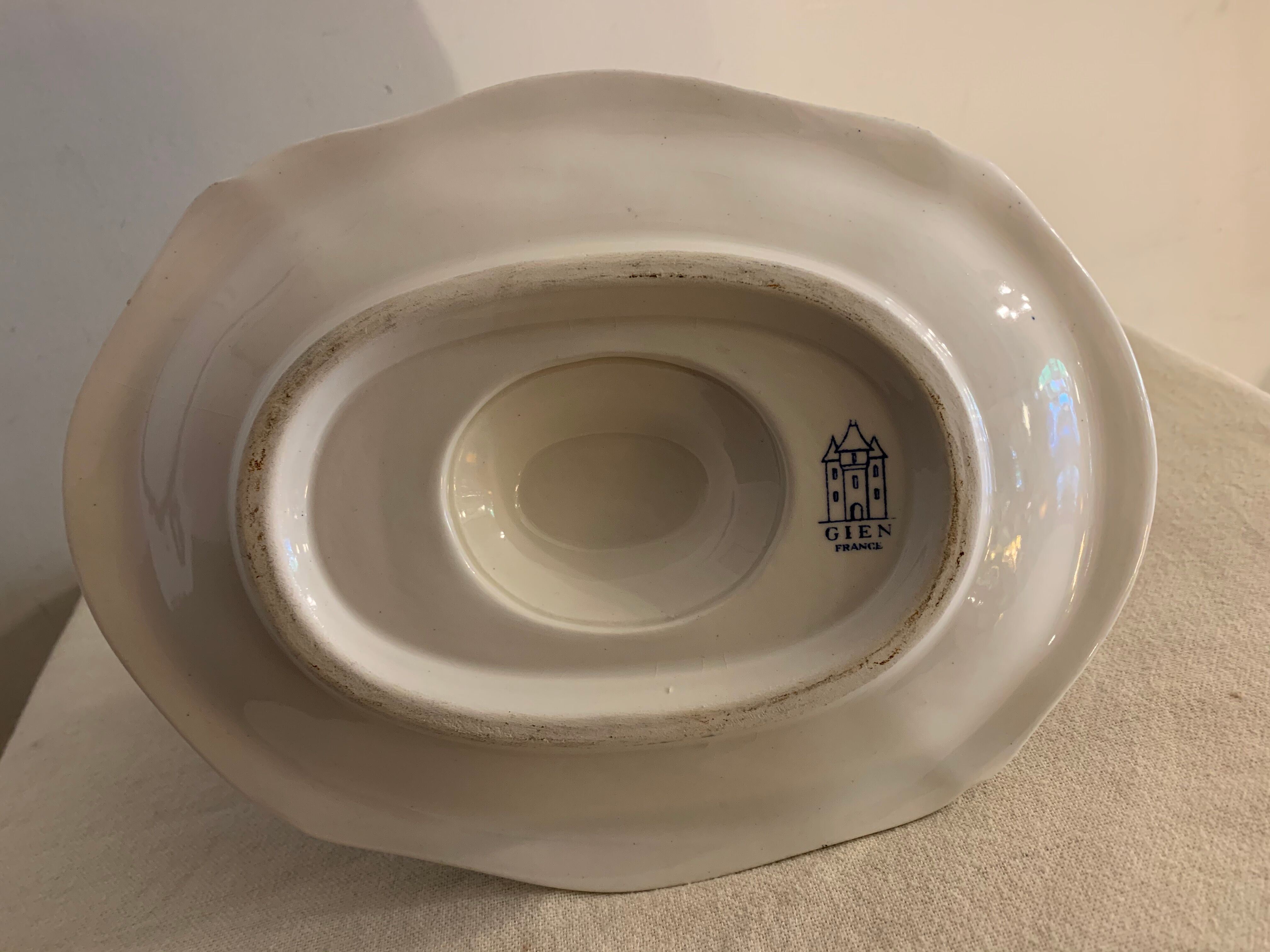 Saucière en faïence bleue et blanche Gien 1960