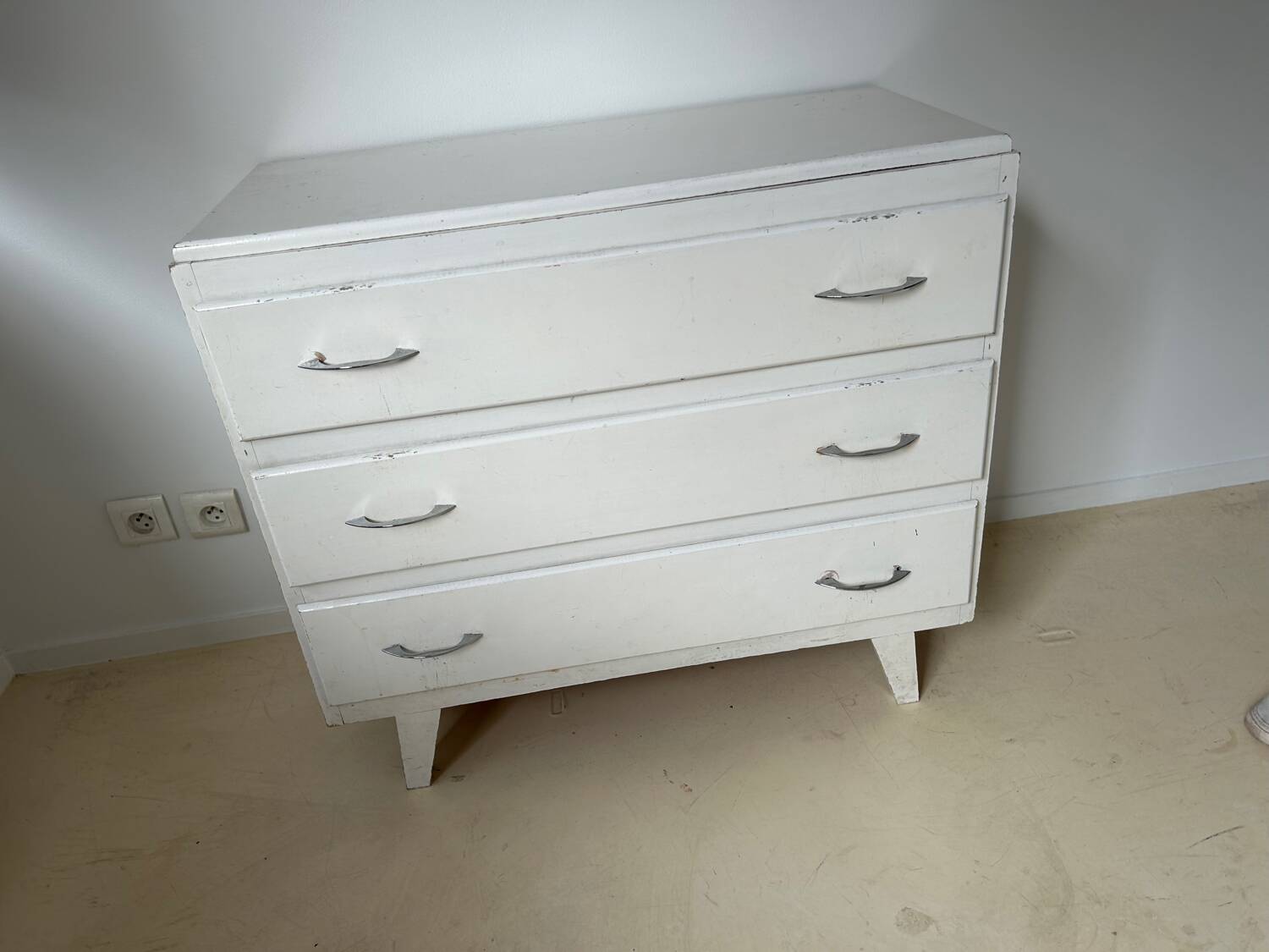 Vintage chest of drawers from the 50s