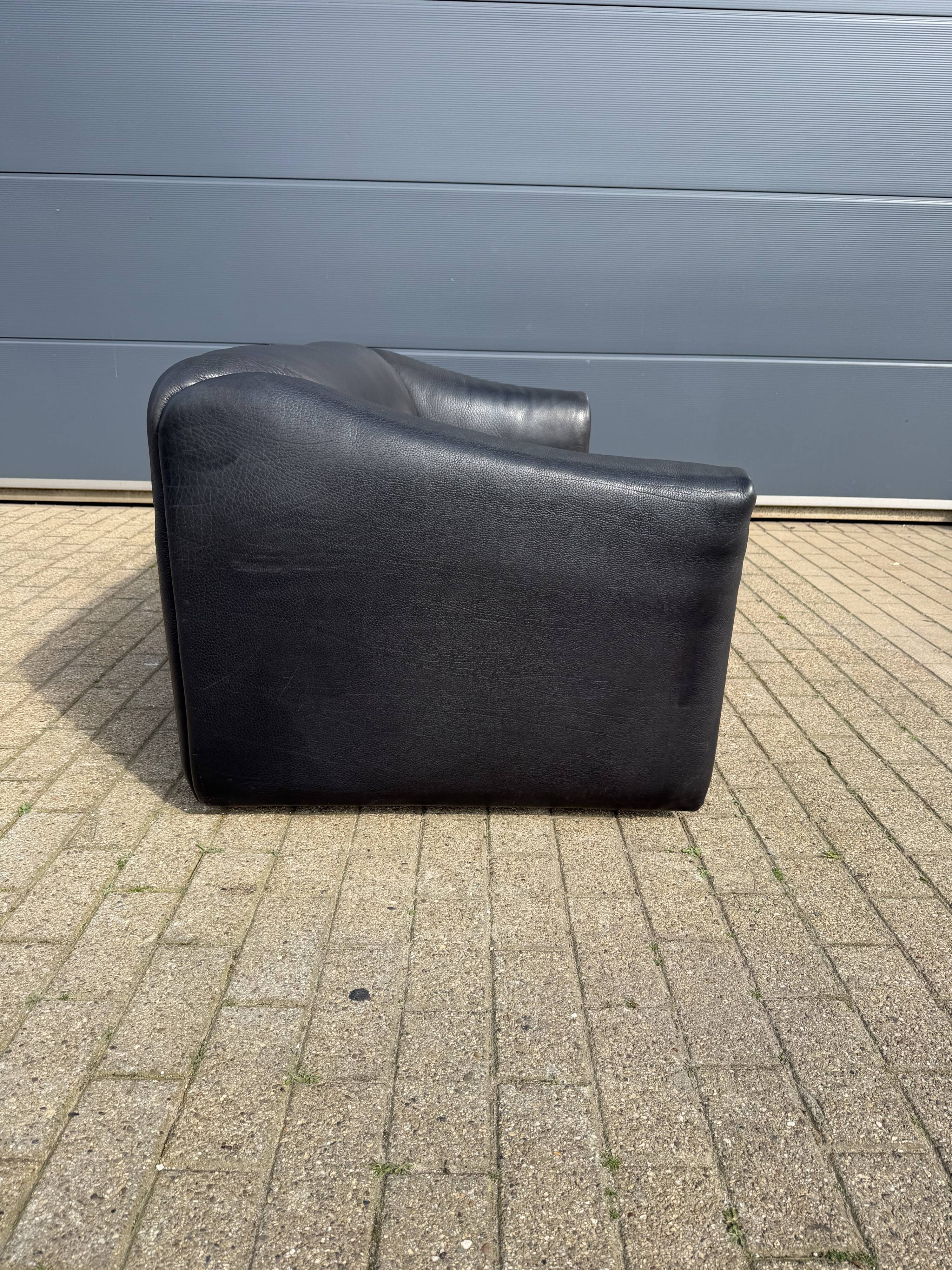 De Sede Ds47 3-seater in buffalo leather NECK 5 mm black leather