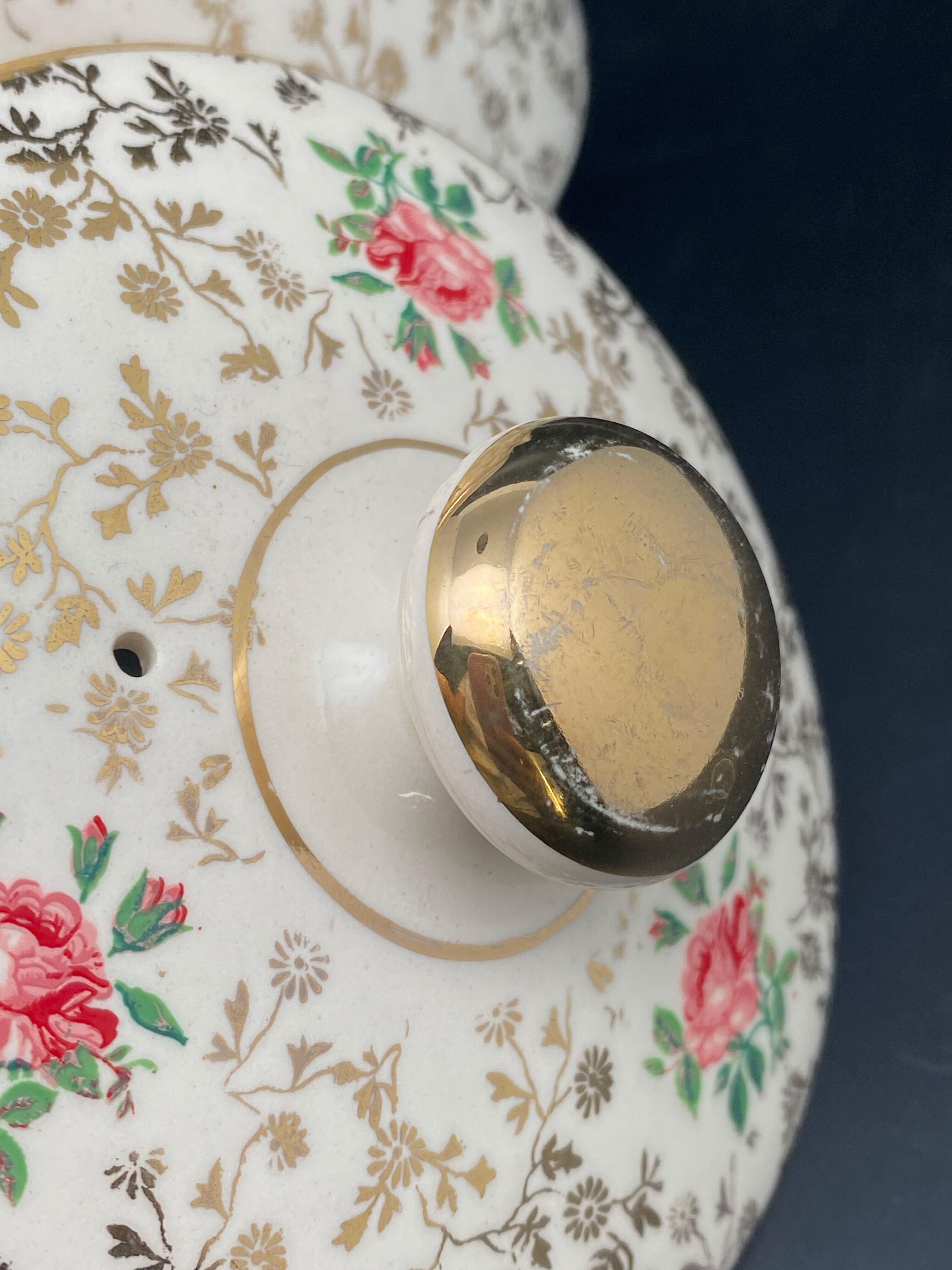 Villeroy & Boch porcelain tea set roses and gilding