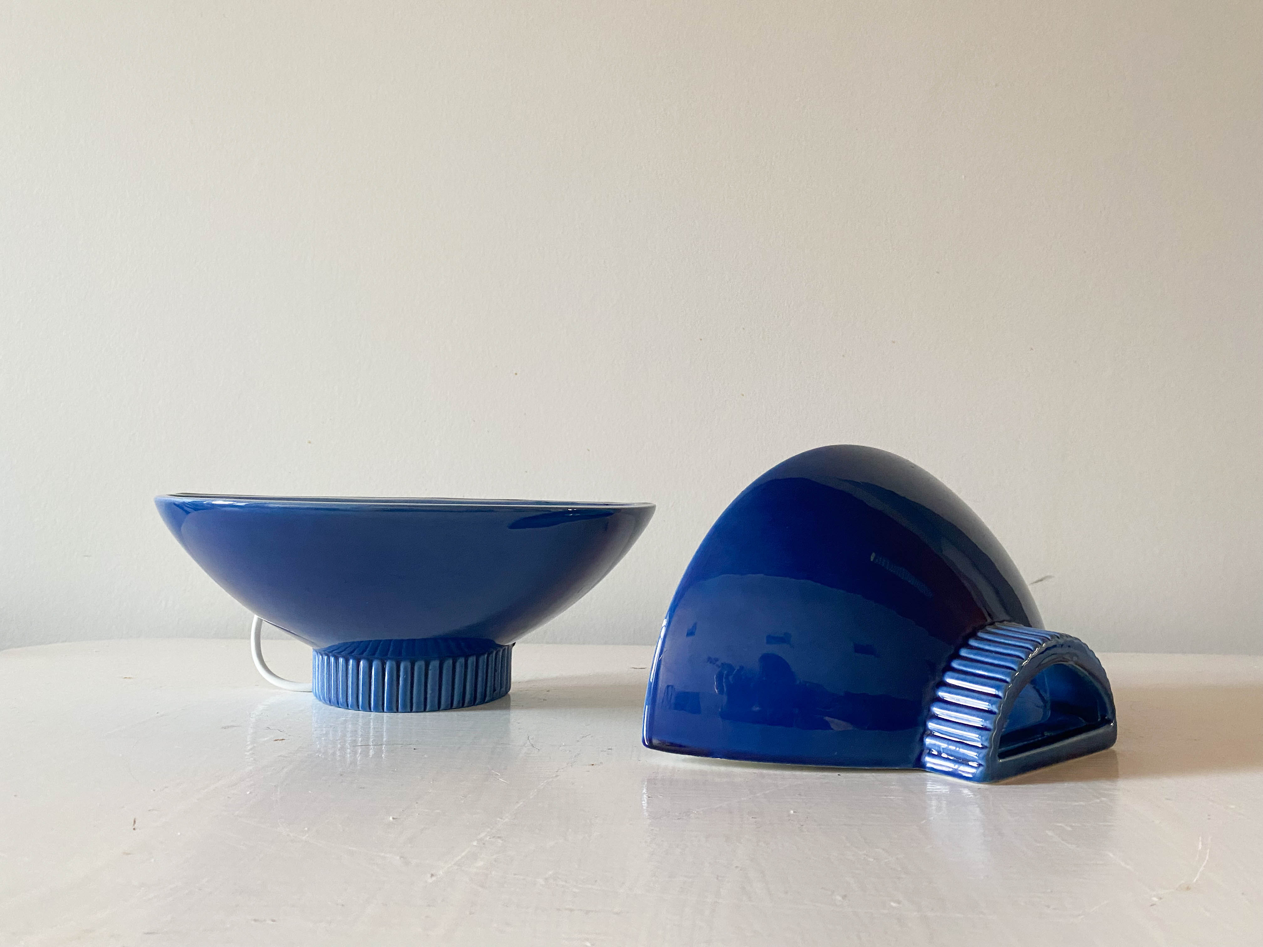 Pair wall lamps half moon faience blue