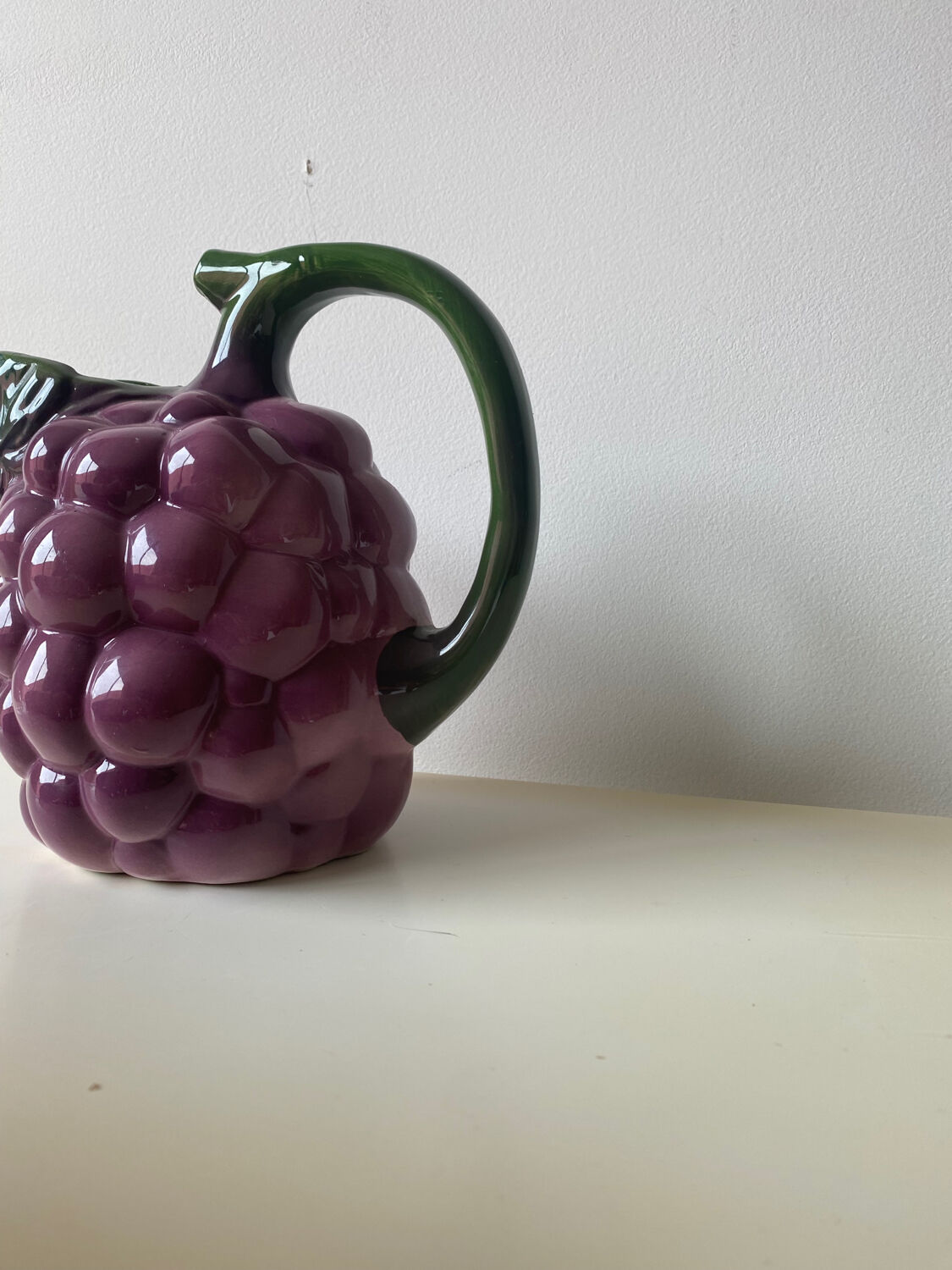 Grape slip pitcher
