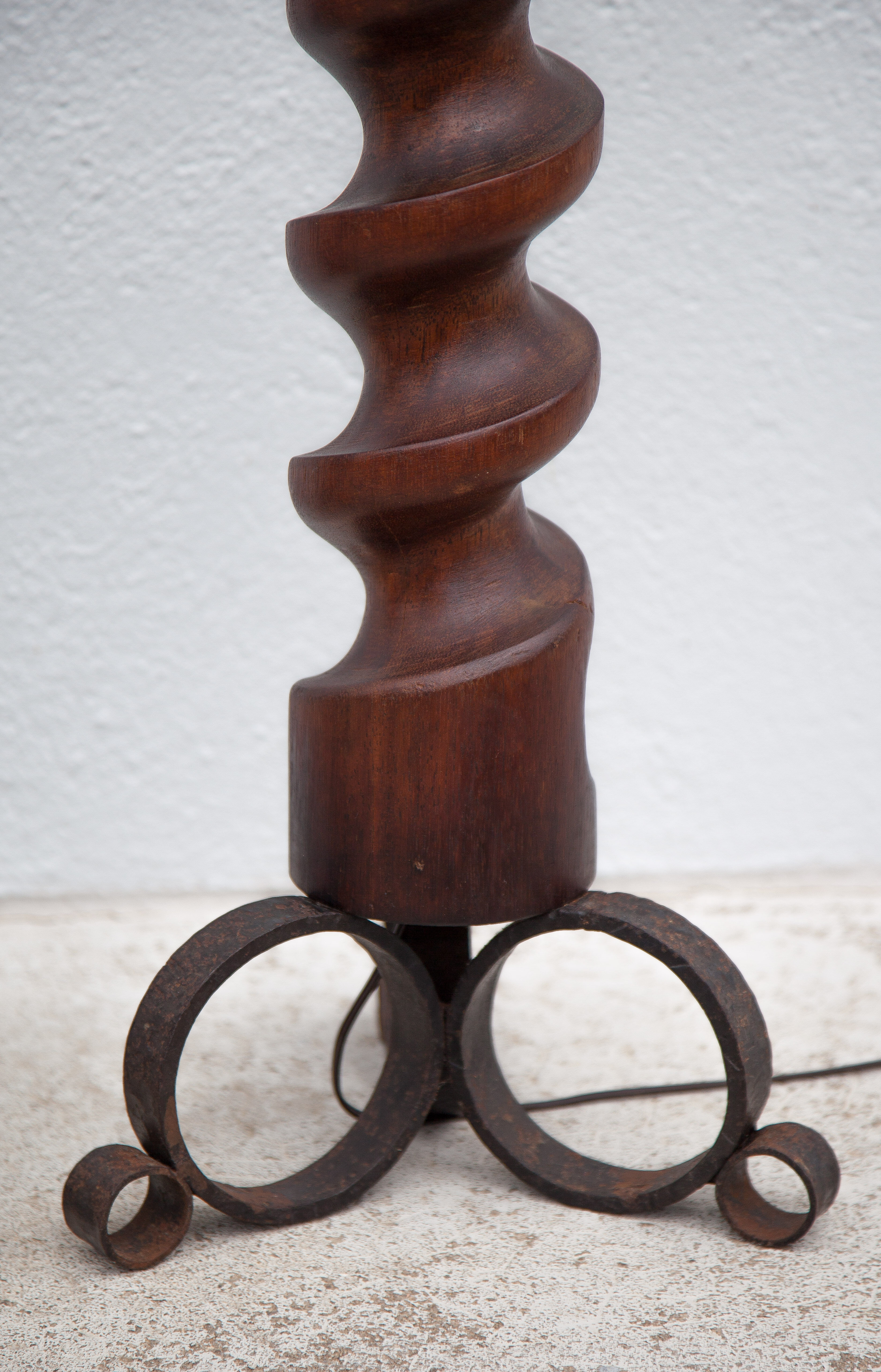 Vintage lamp foot x 2, floor lamp, floor lamp, twisted wood lamp and wrought iron, chalet