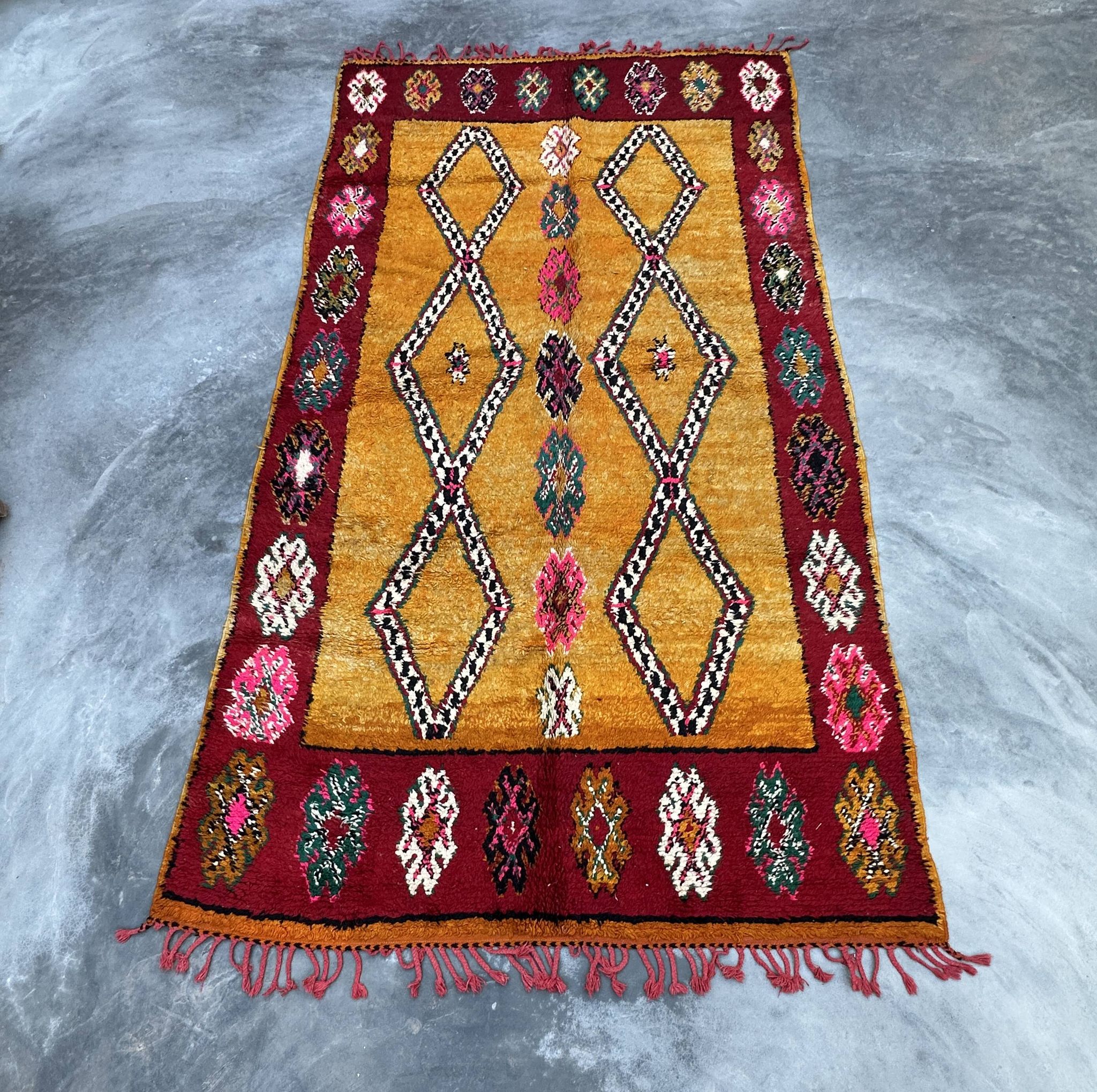 Tapis Marocain Taznakht coloré - 350 x 195 cm