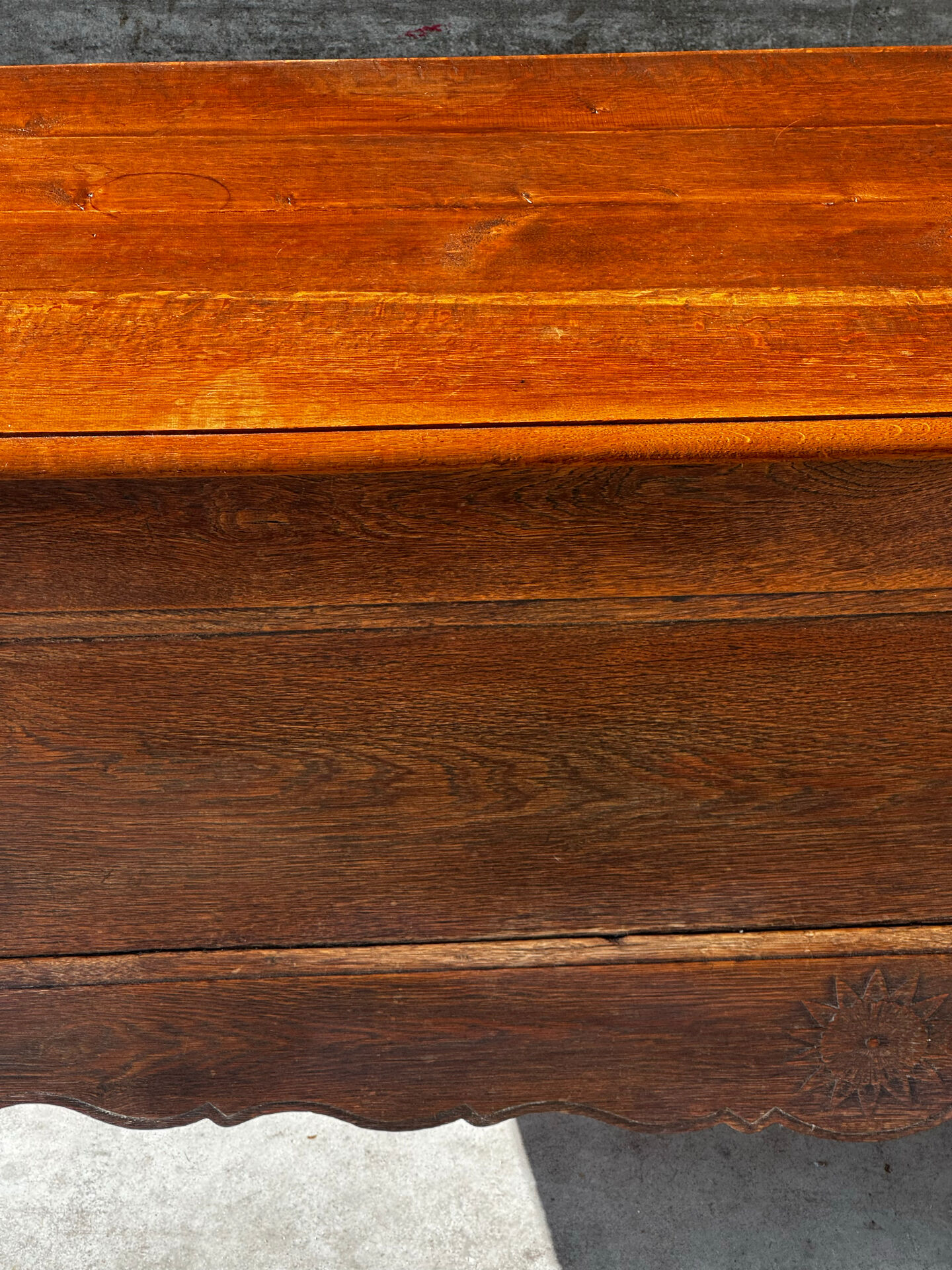 French provincial chest in carved and pegged solid oak, 18th century.