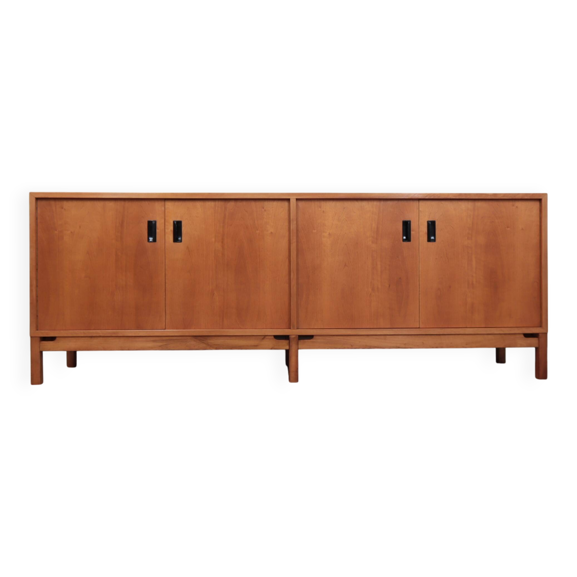 Vintage oak sidebaord Italy 1960s