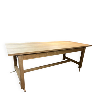 Oak farmhouse table