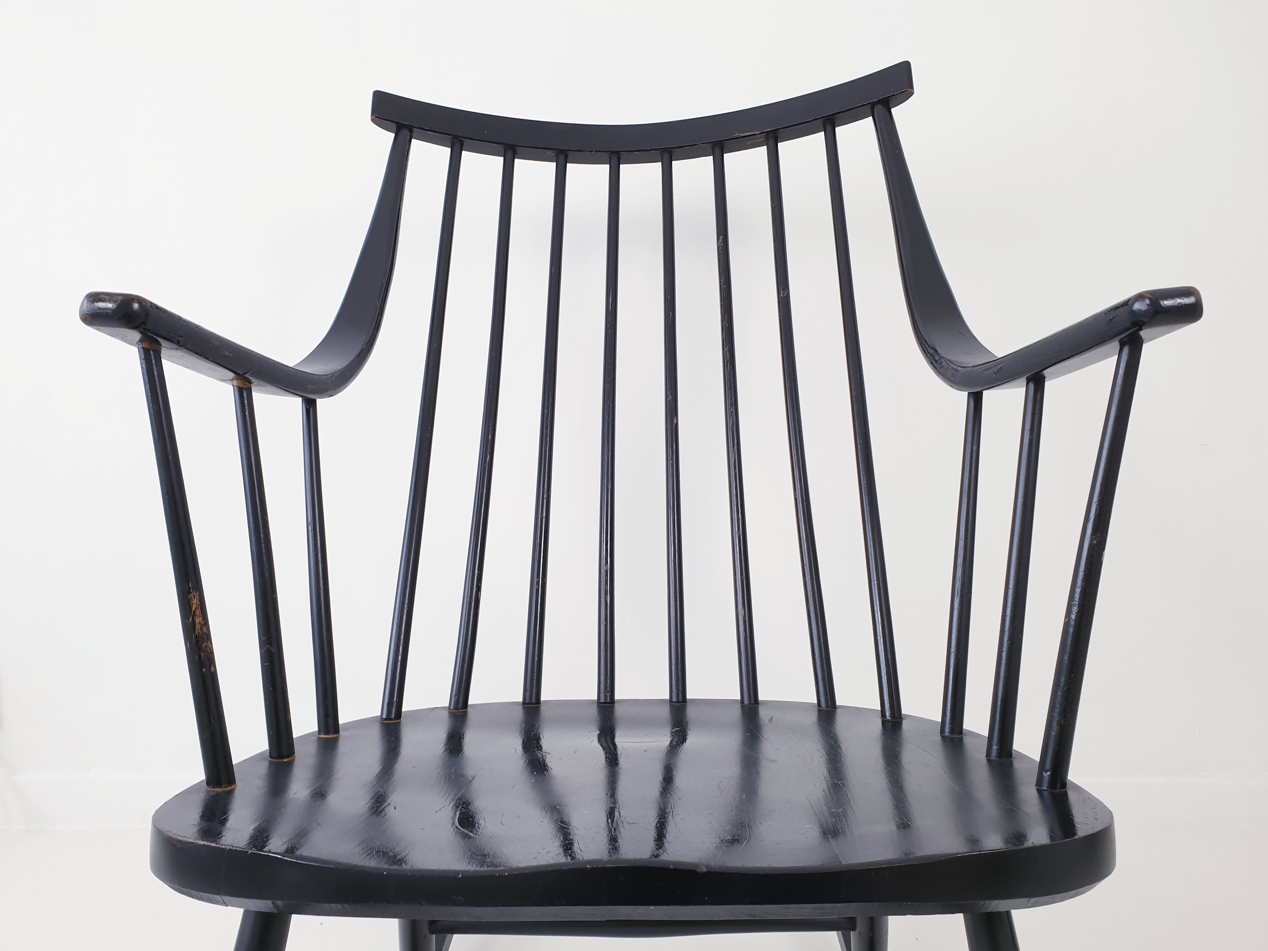 Scandinavian rocking black