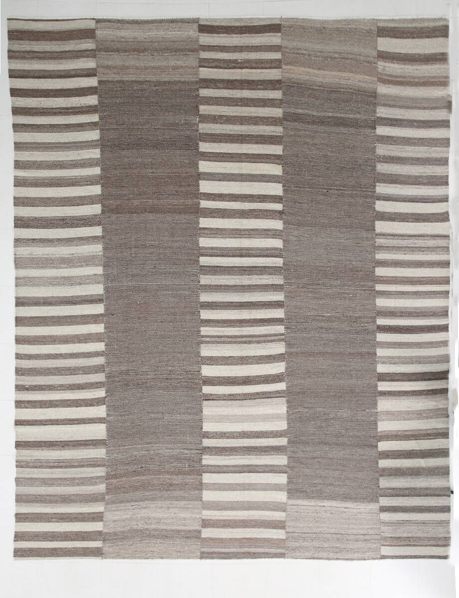 Beige Brown Oversize Vintage Kilim Rug, 322x388Cm