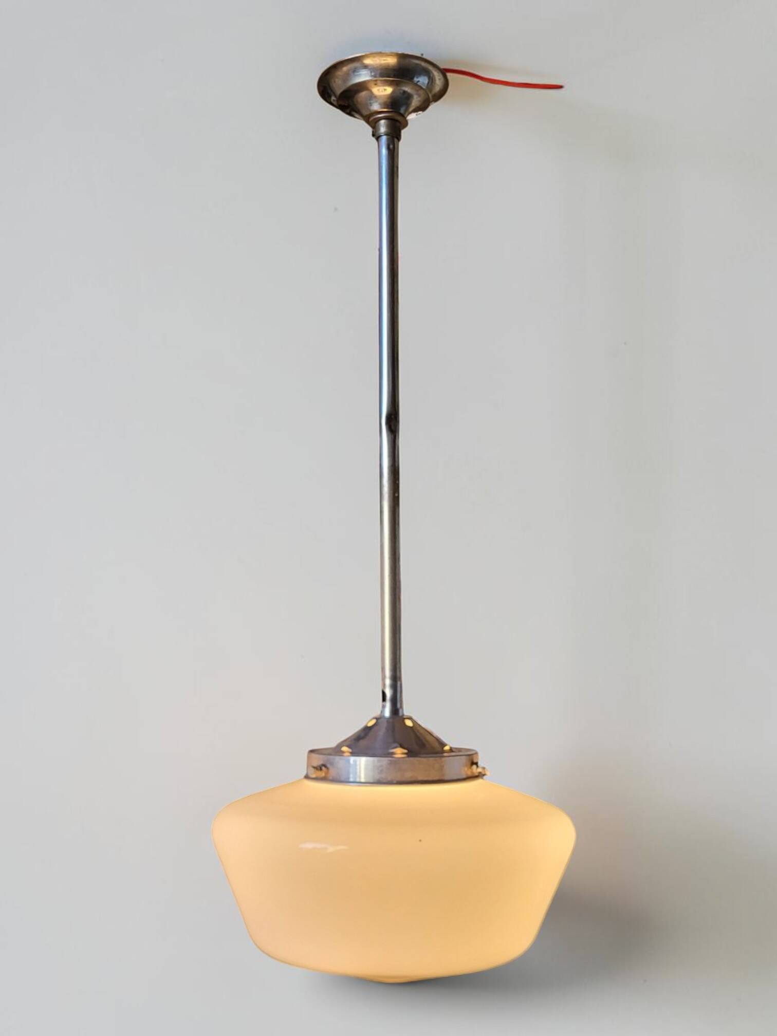 Suspension verre opalin Années 50