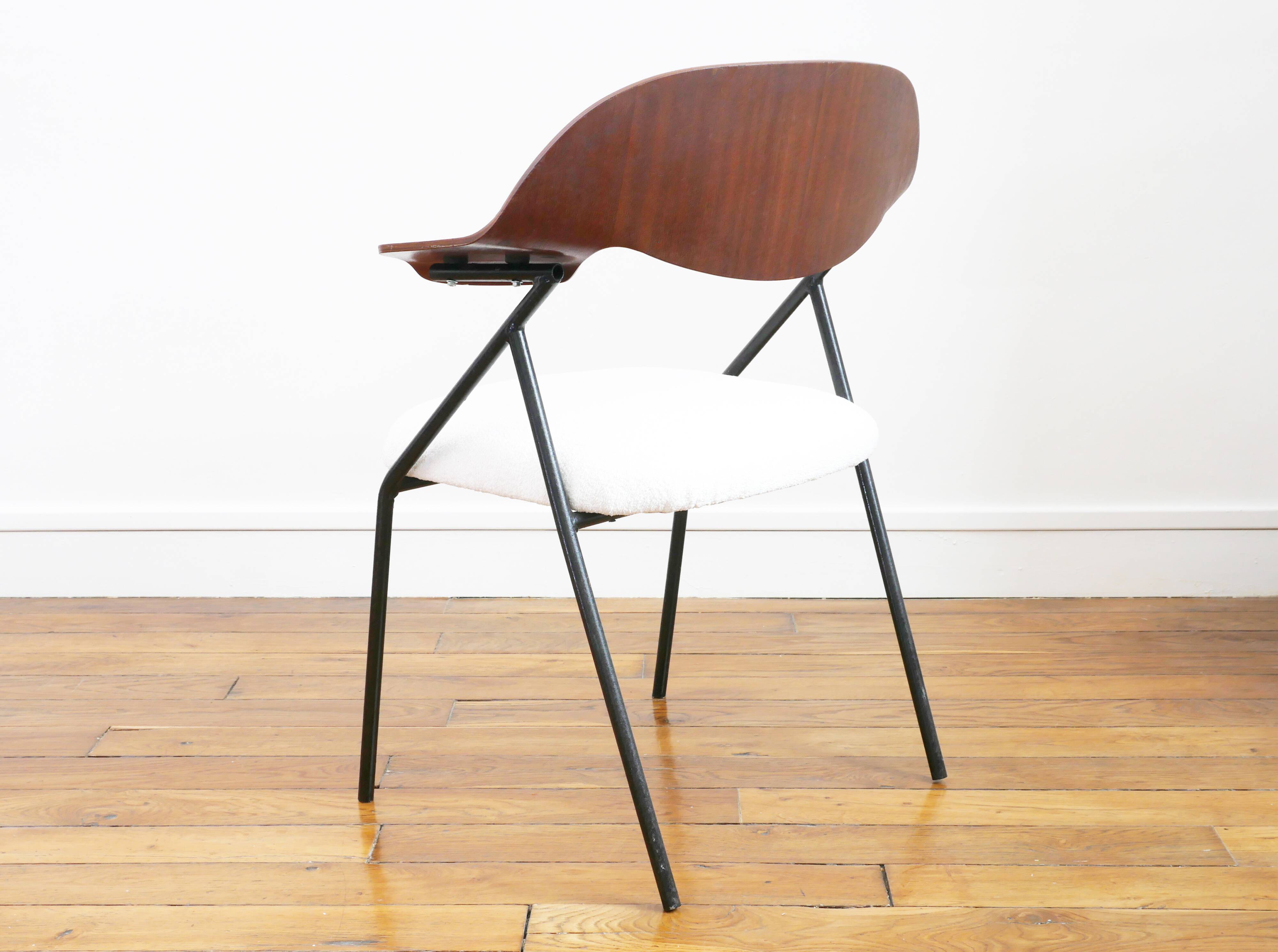 Armchair – Robin Day – Model 675 – Airborne – Restored